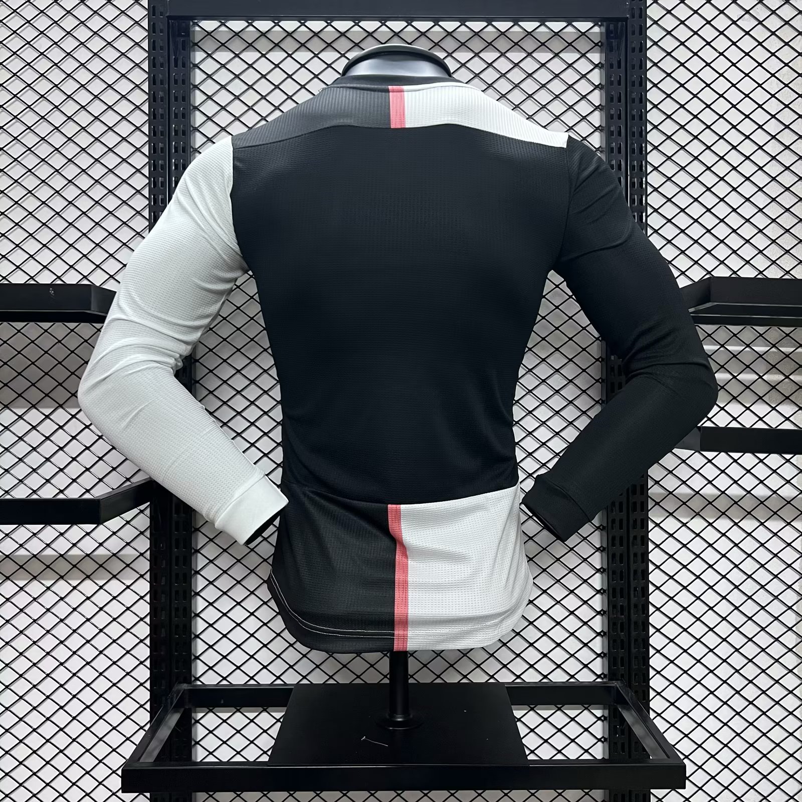 Player Version  Juventus 19/20 Home Long Sleeves