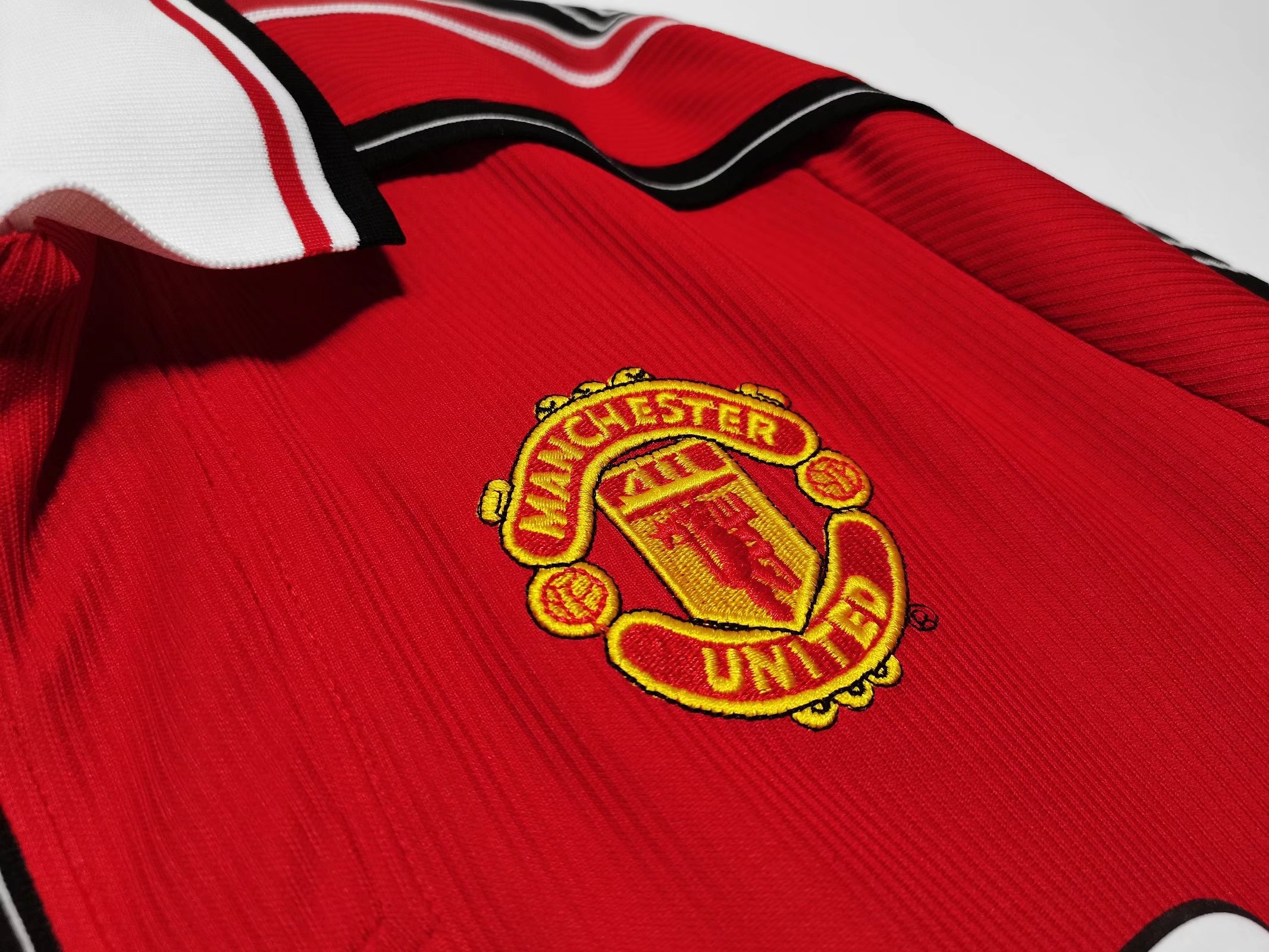 Retro  Manchester United 1998/99 Home Red S-4XL