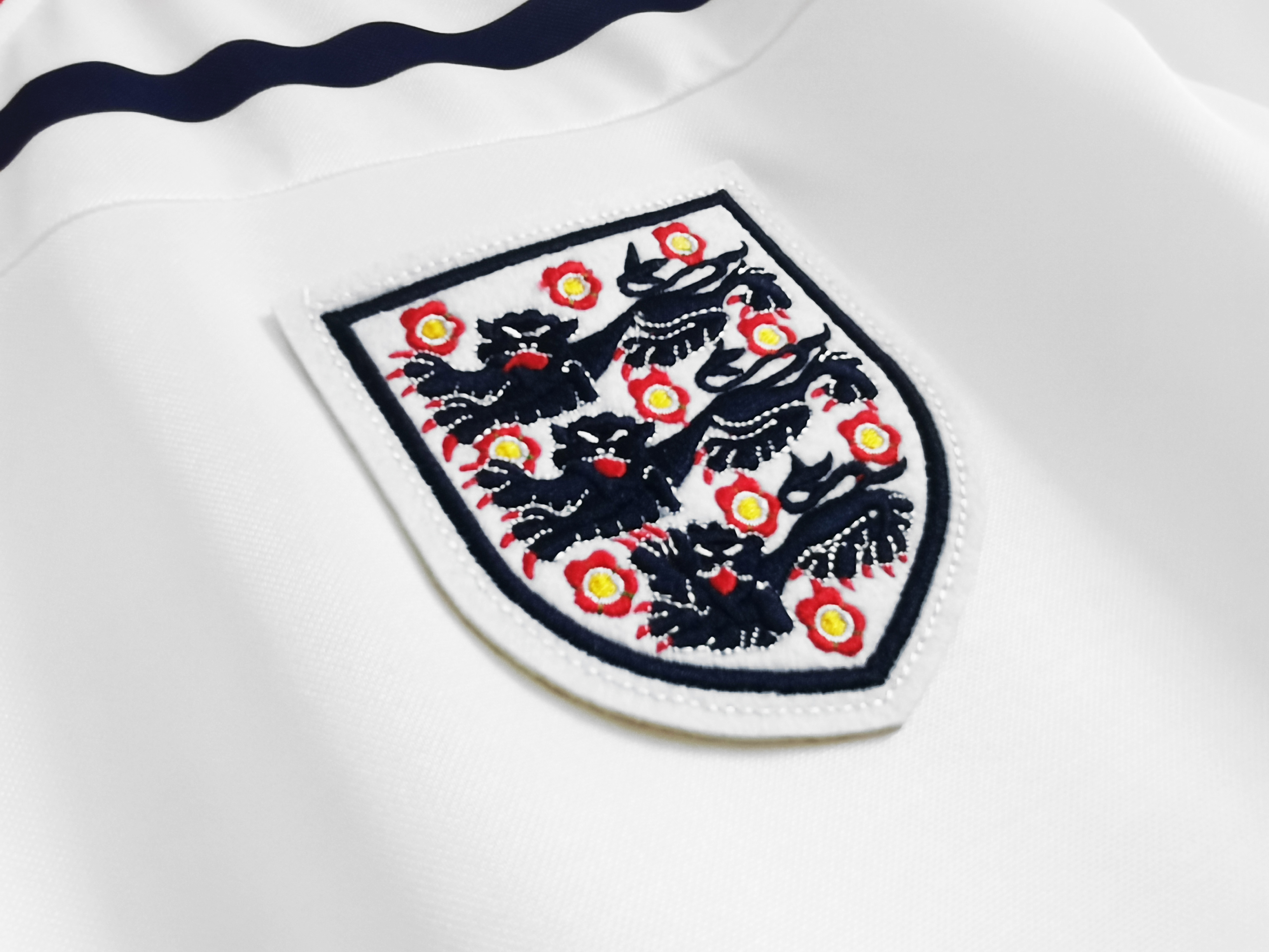 Retro England 1982 Home White