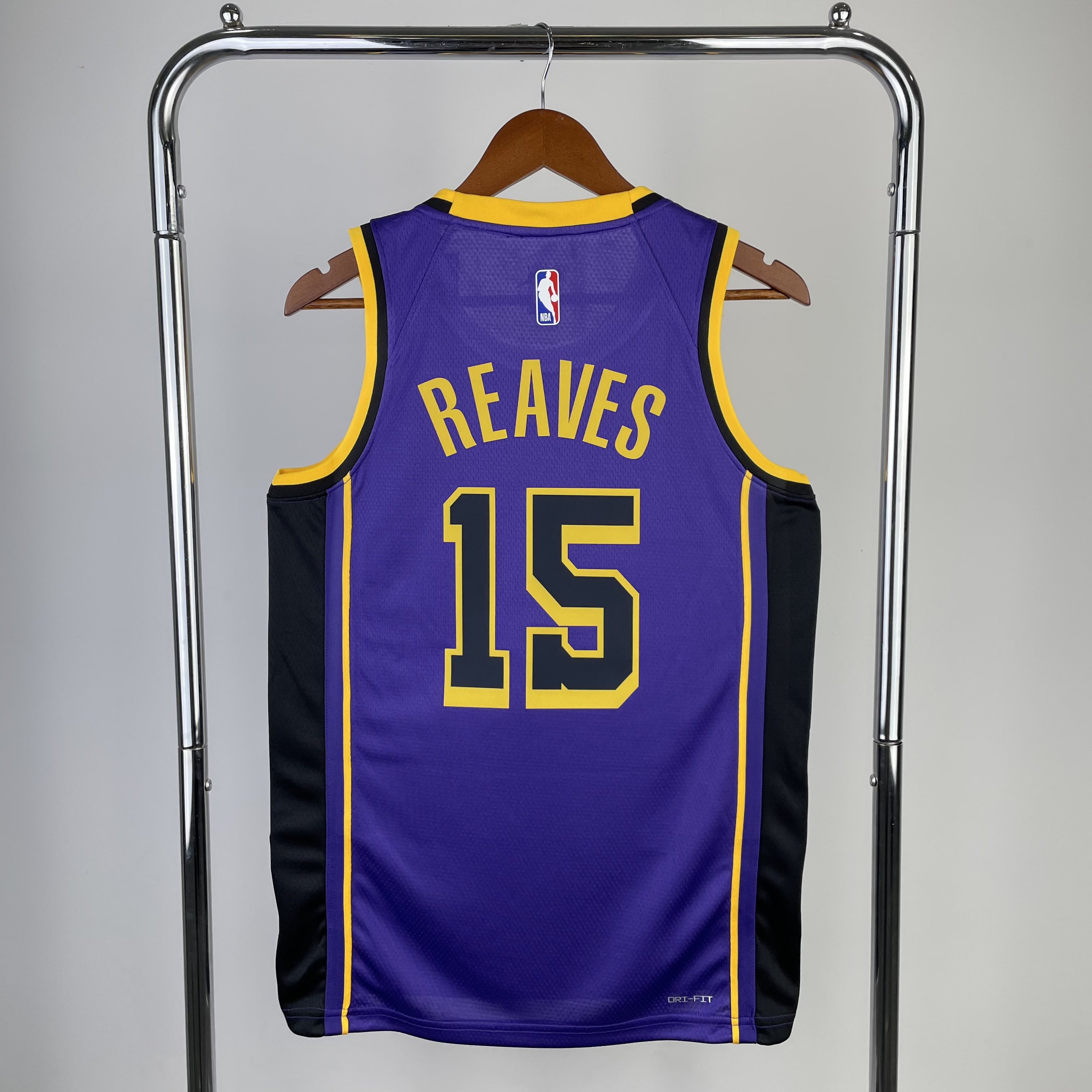 23 Season Lakers  No. 15 REAVES