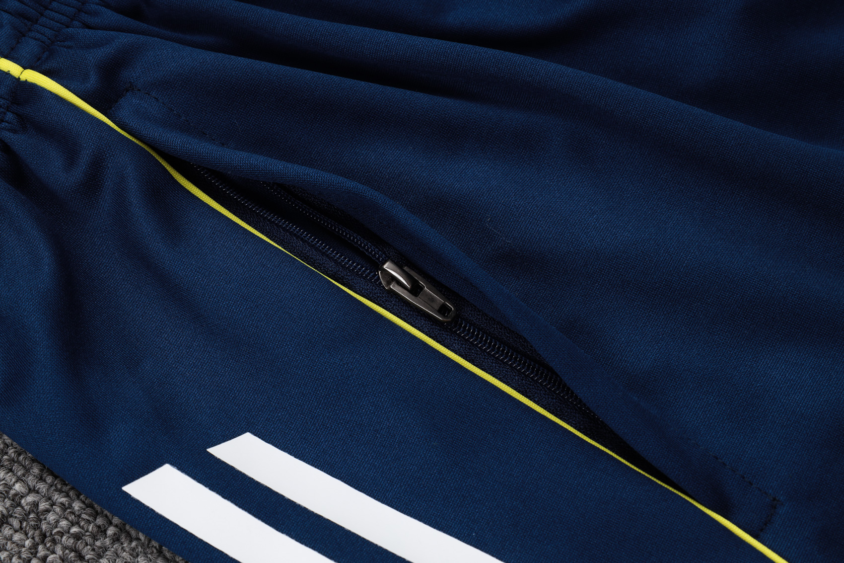 Arsenαl   Sleeveless training suit D2592