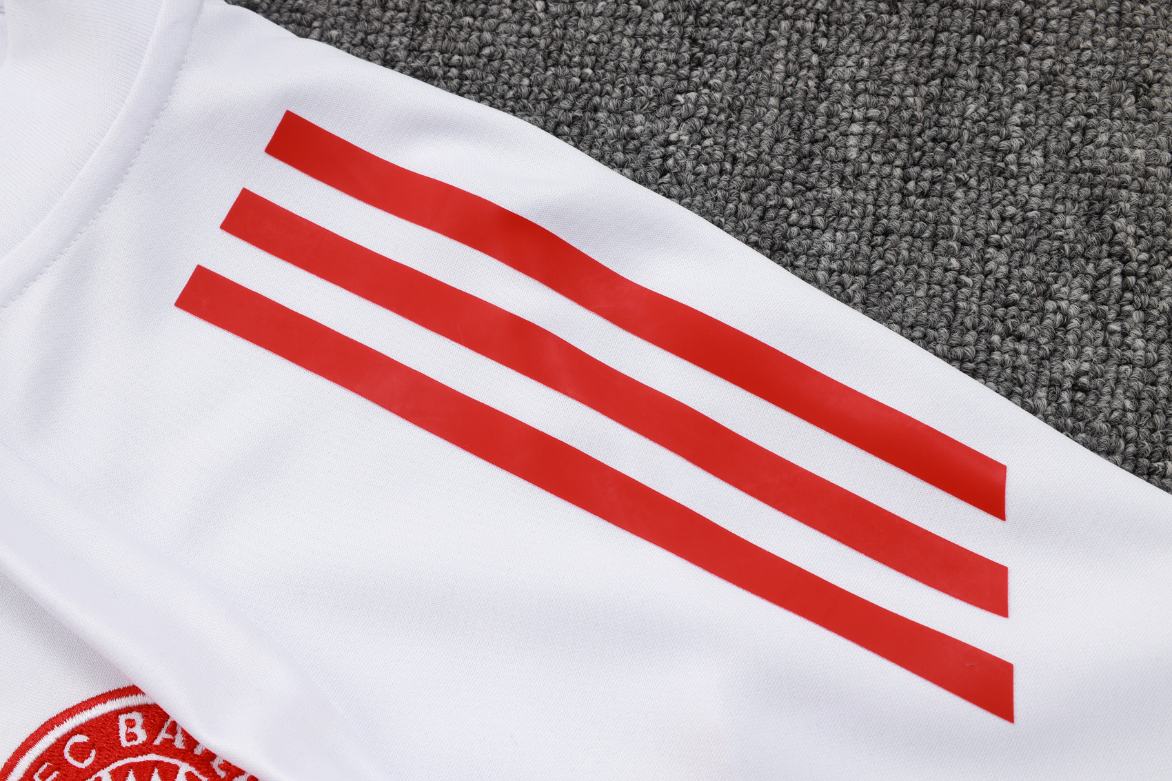 Adult/ Kids Bayern Half Zipper Training Suit B2530