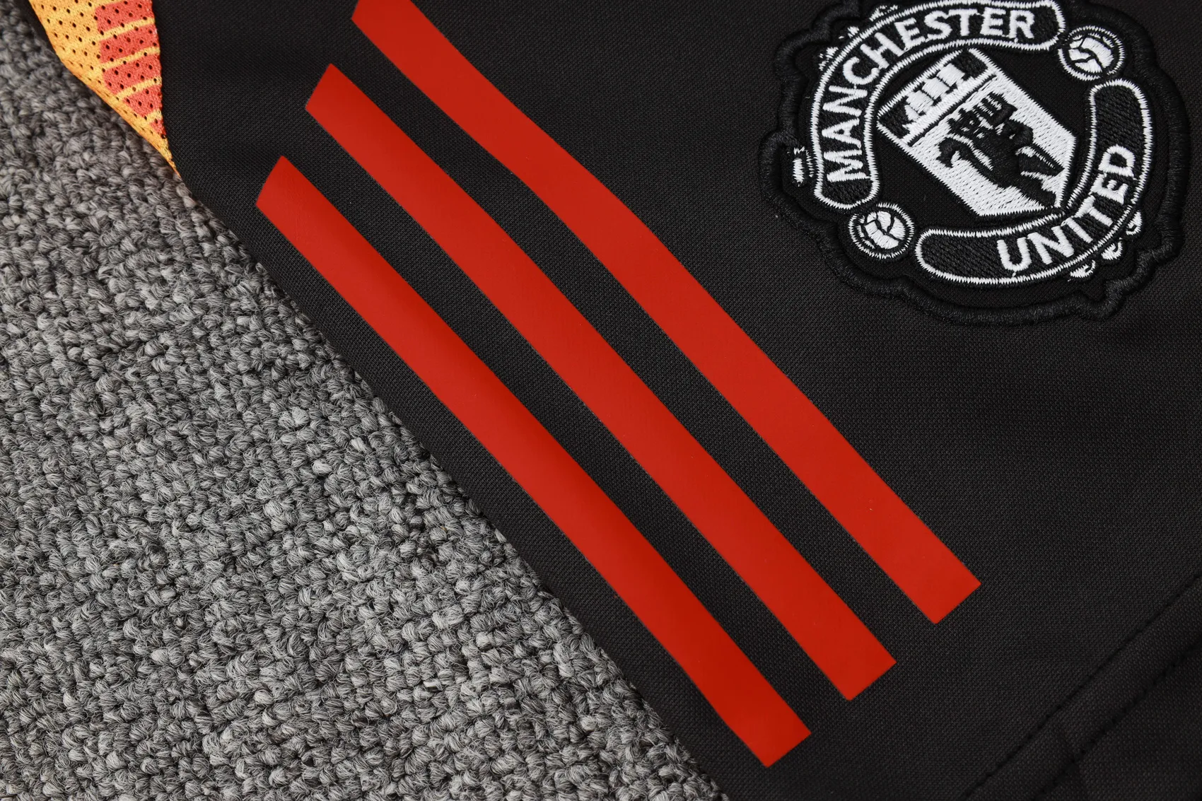 Manchester United  Sleevesless Training Suit D1157