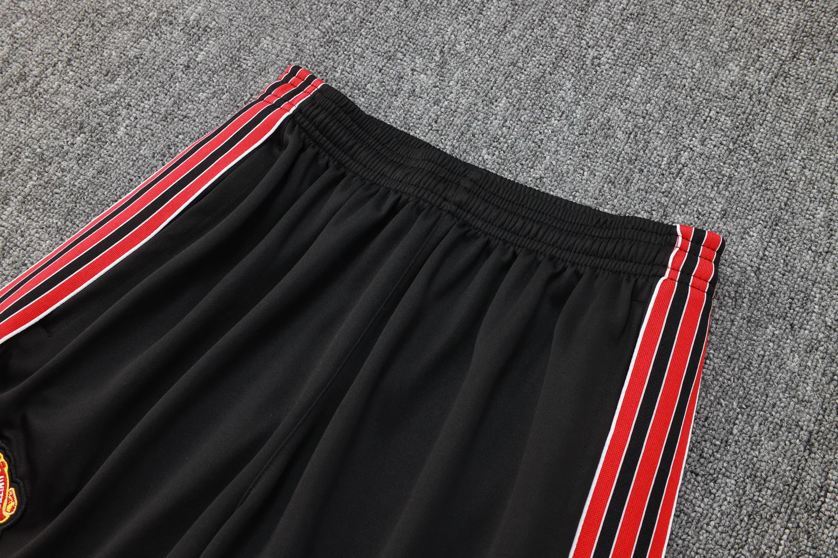 Adult/ Kids Manchester united 24/25 half zipper Training B2506