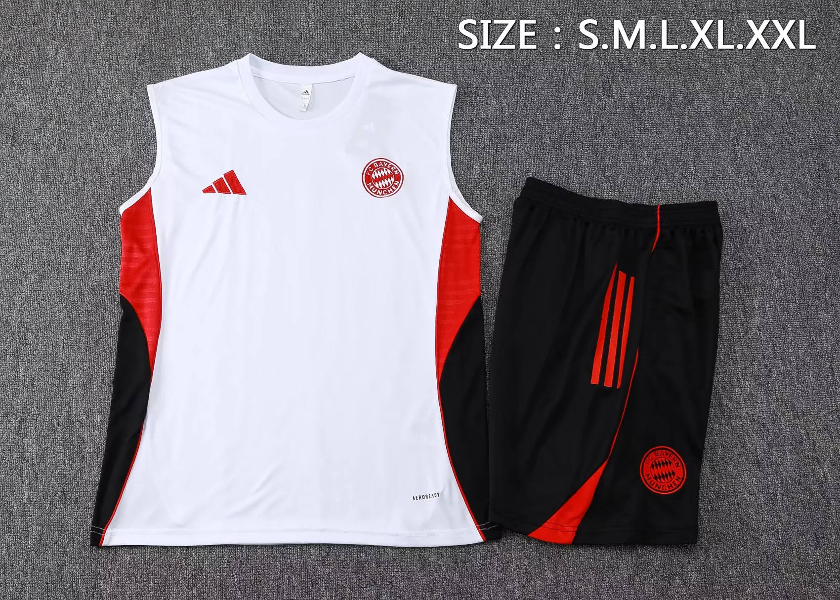 2526 Bayern Sleevesless Training Suit D2558