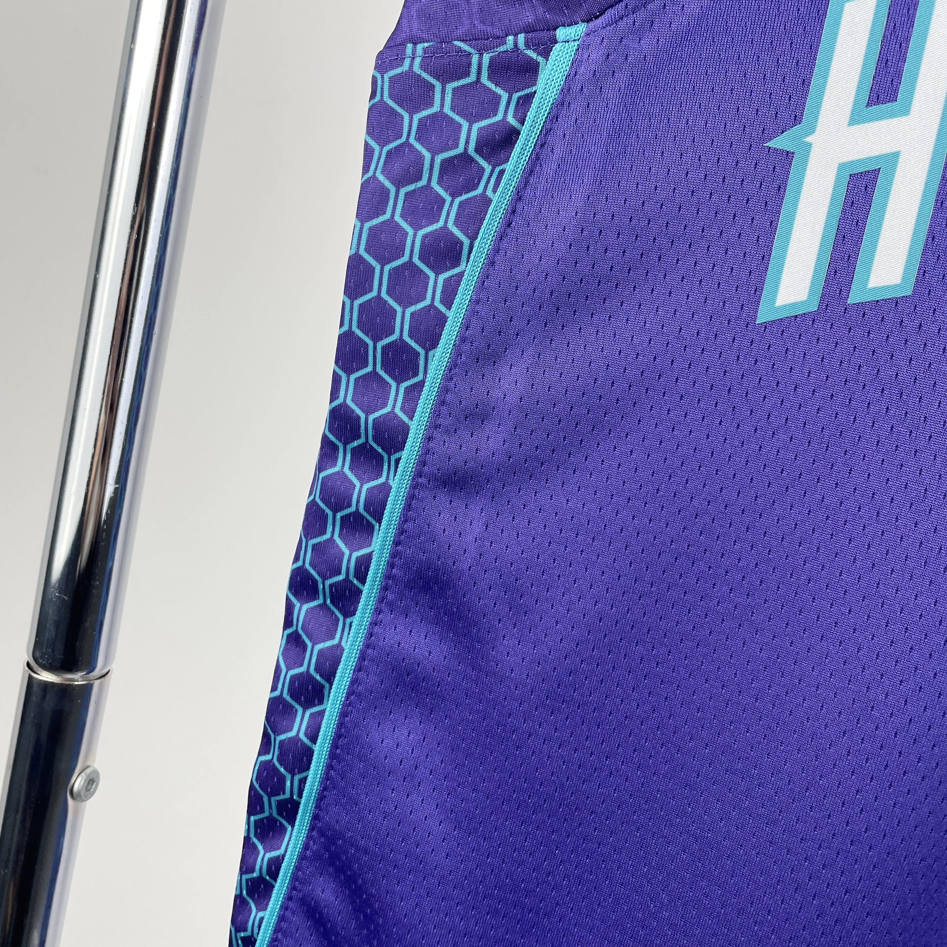 23 Season Hornets Flyer Edition No.1 Ball