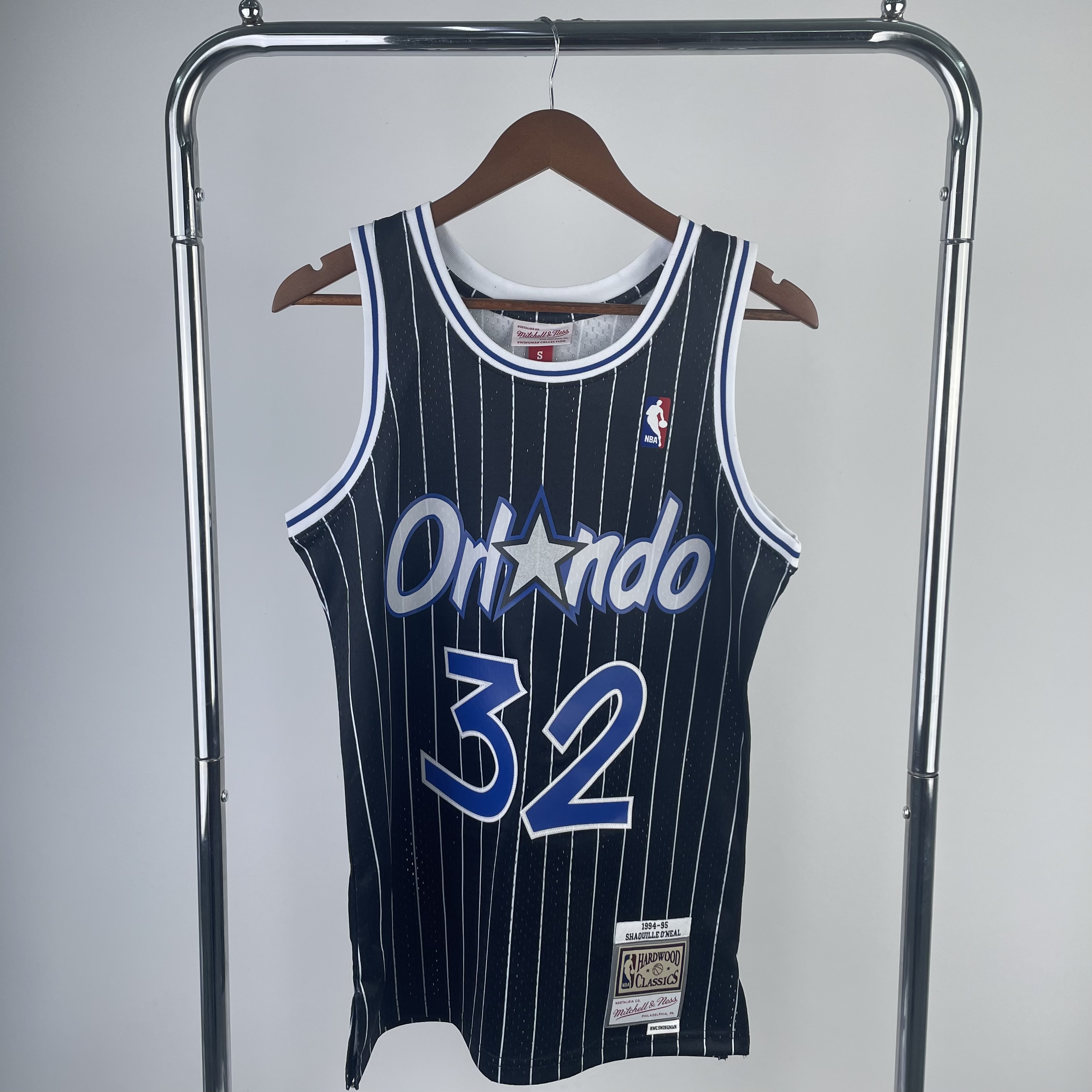 MN Heat Press Retro: ORLANDO MAGIC Black No.32