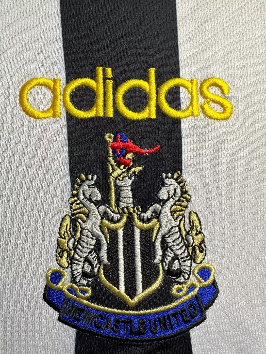 Retro Newcastle 1997/99 Home