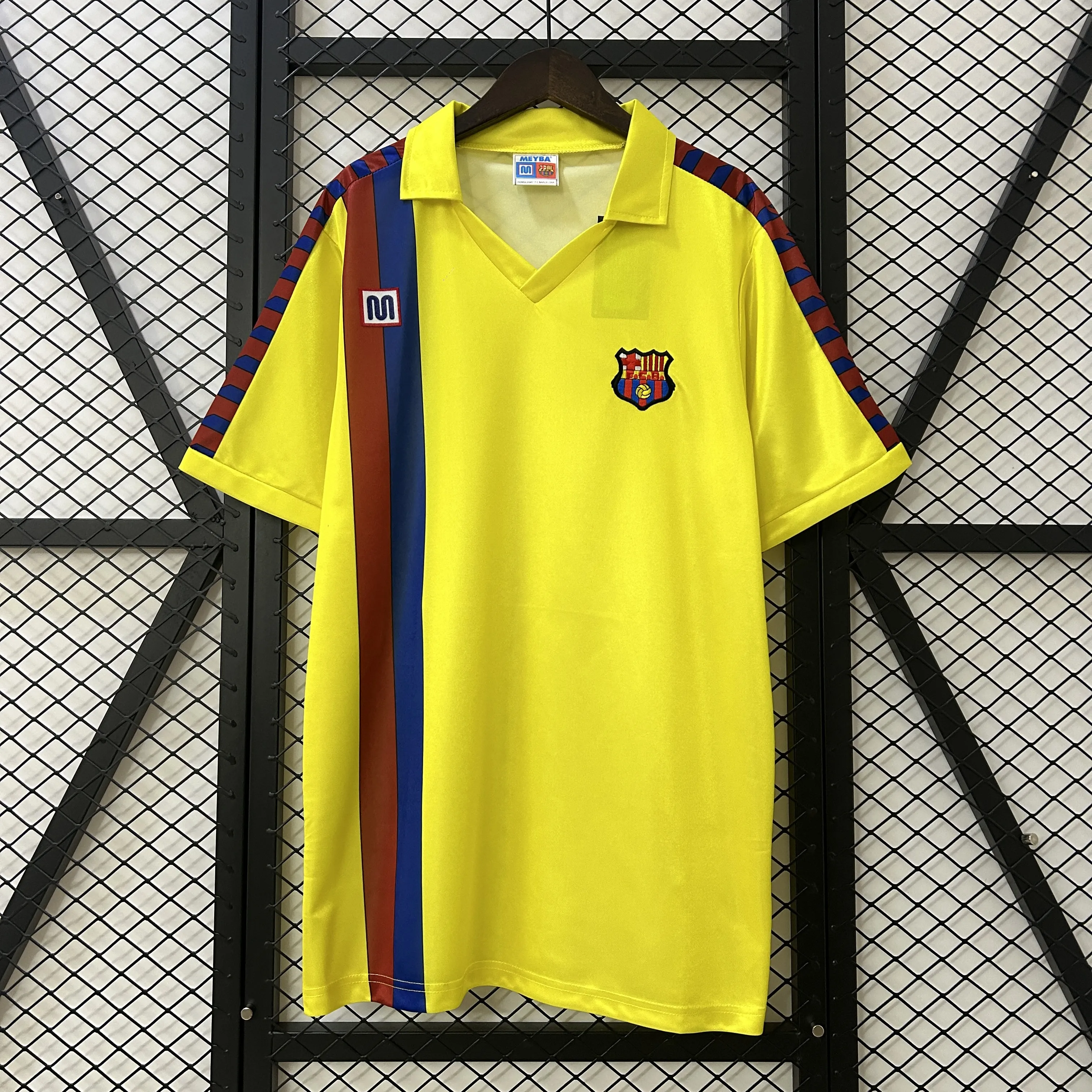 Retro 82/84 Away Kit S-XXL