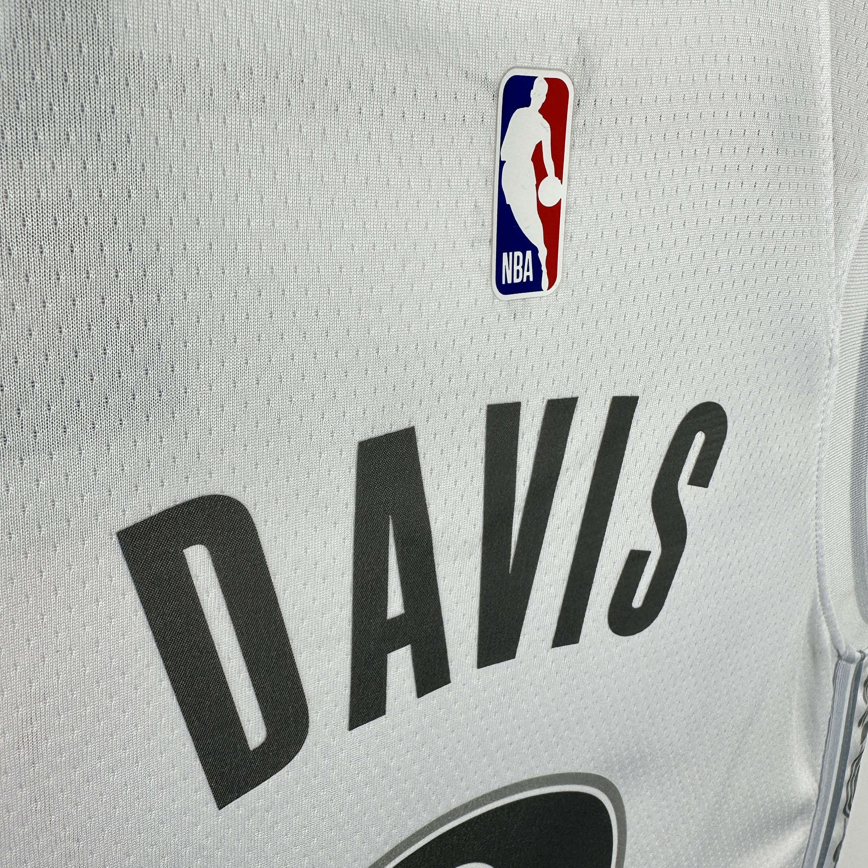 25 Season Dallas Mavericks City Edition  #3