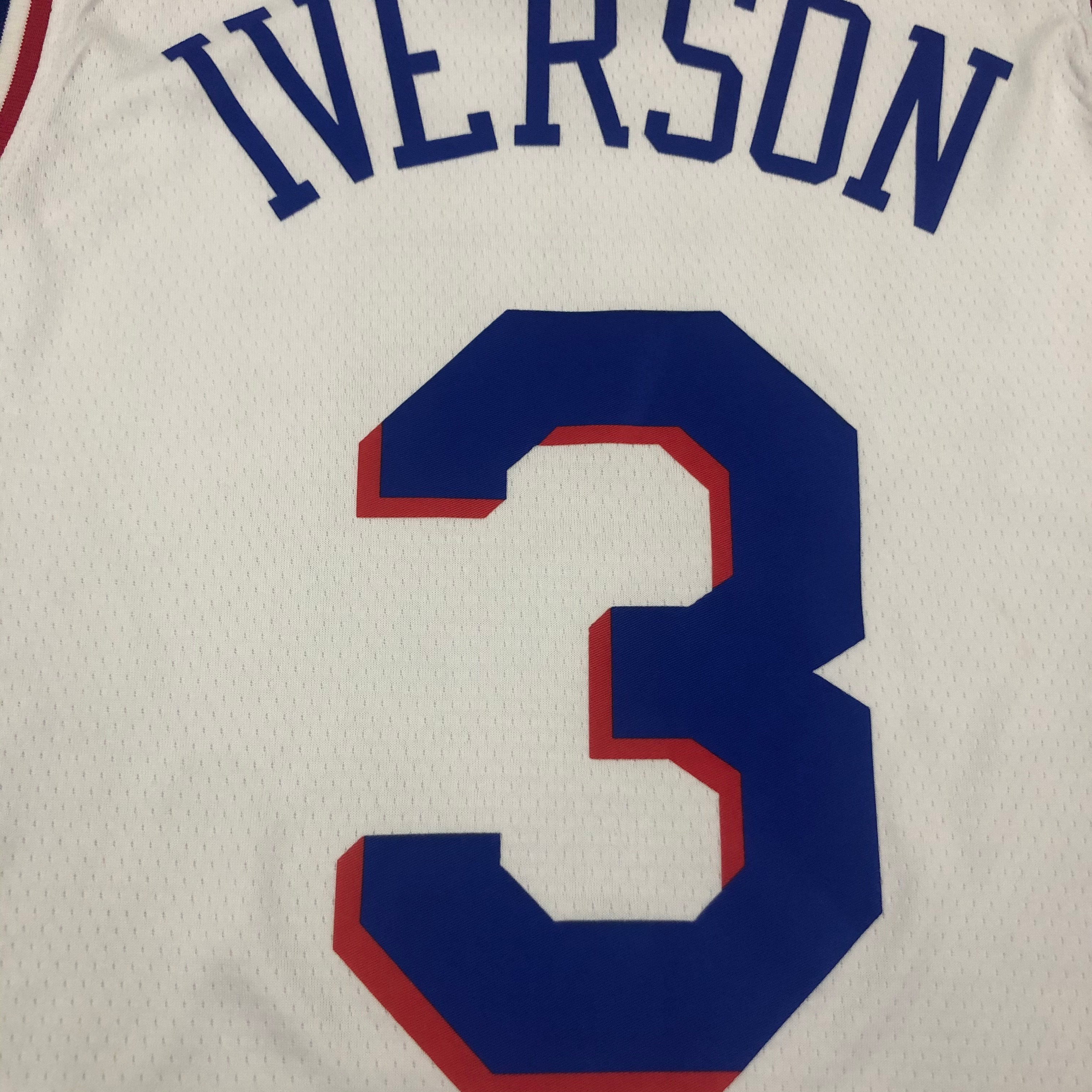 Philadelphia 76ers White V  #3