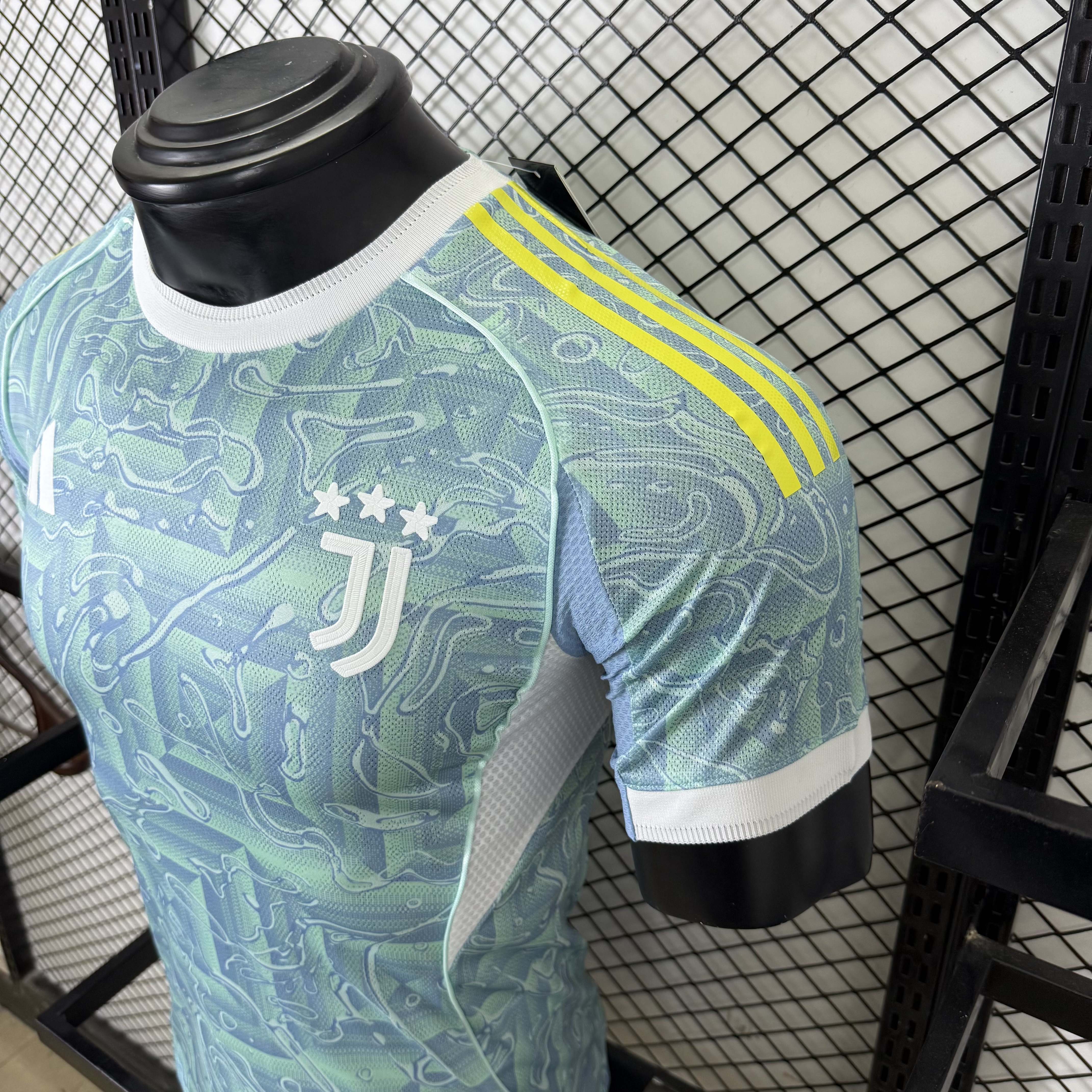 Player Version Juventus 25/26 Away S-XXL