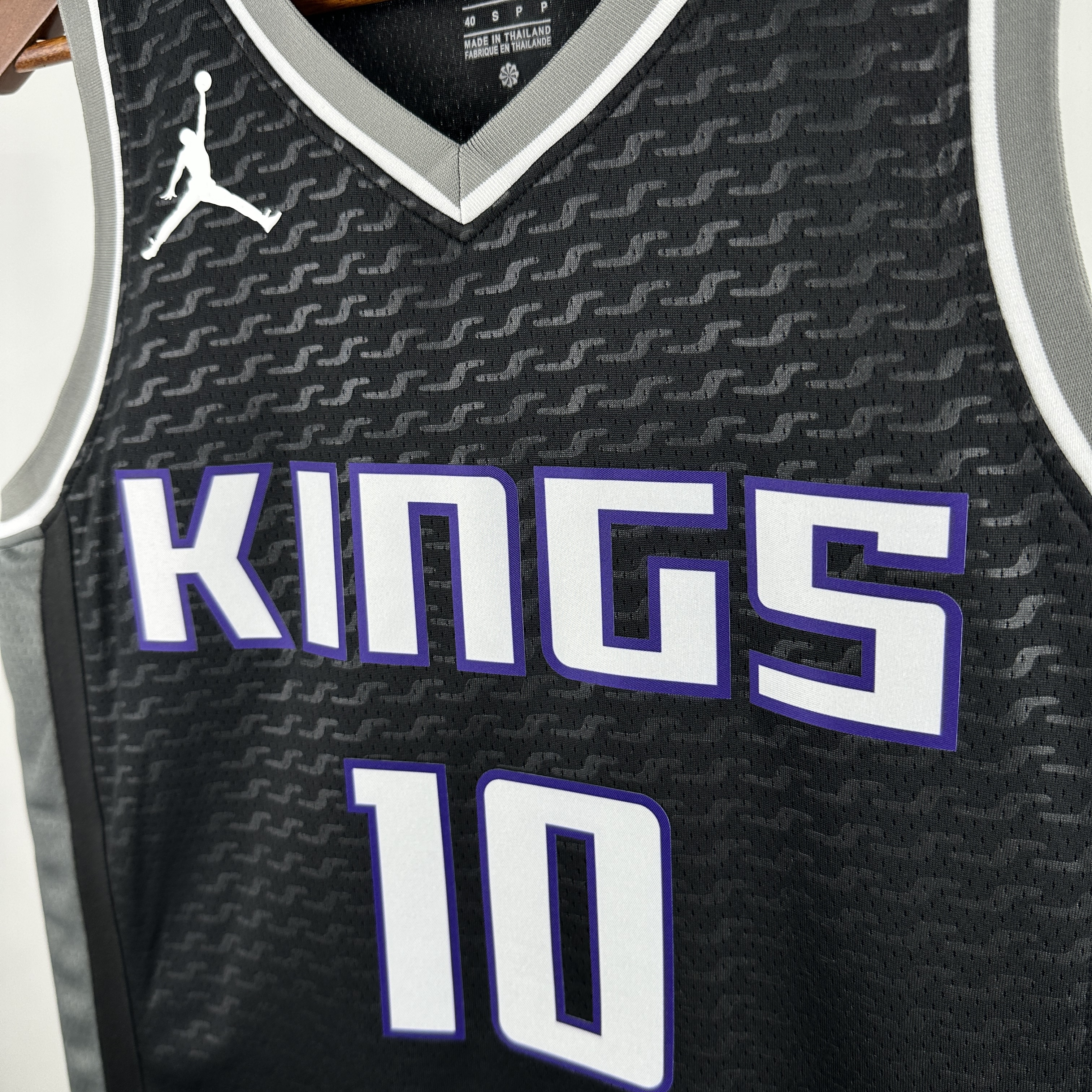 23 SEASON SACRAMENTO KINGS FLYER  #10 DeROZAN