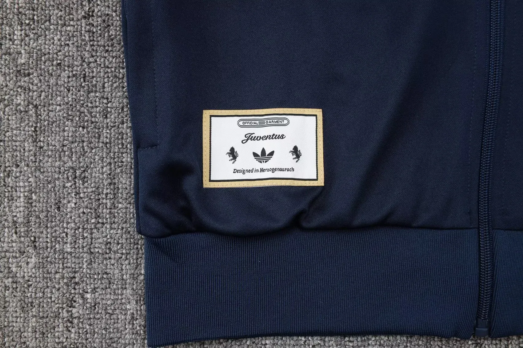 Adult/ Kids Juventus Full Zipper Training Suit A2505