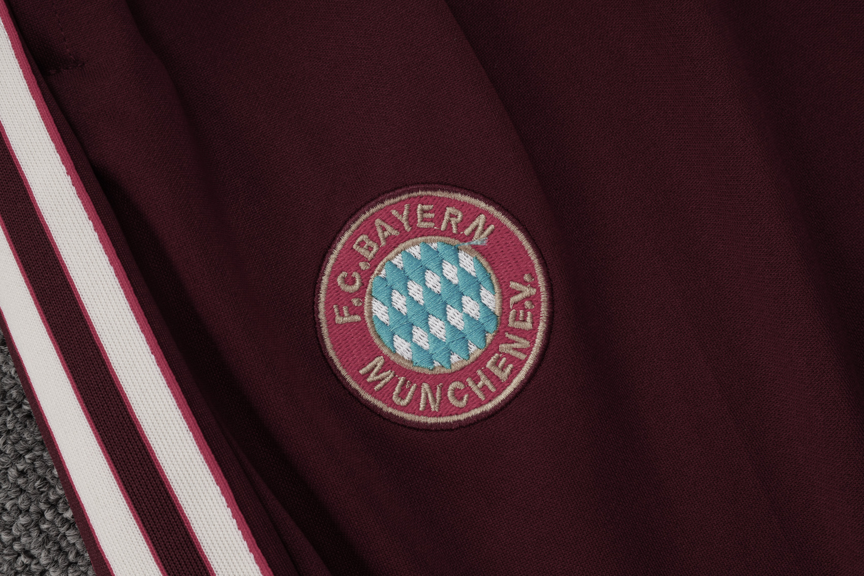 Adult/ Kids Bayern Munich 25/26 Half zipper Training B2512