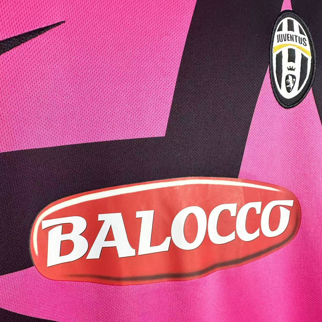Retro Juventus 2011/12 Away Pink Long Sleeves