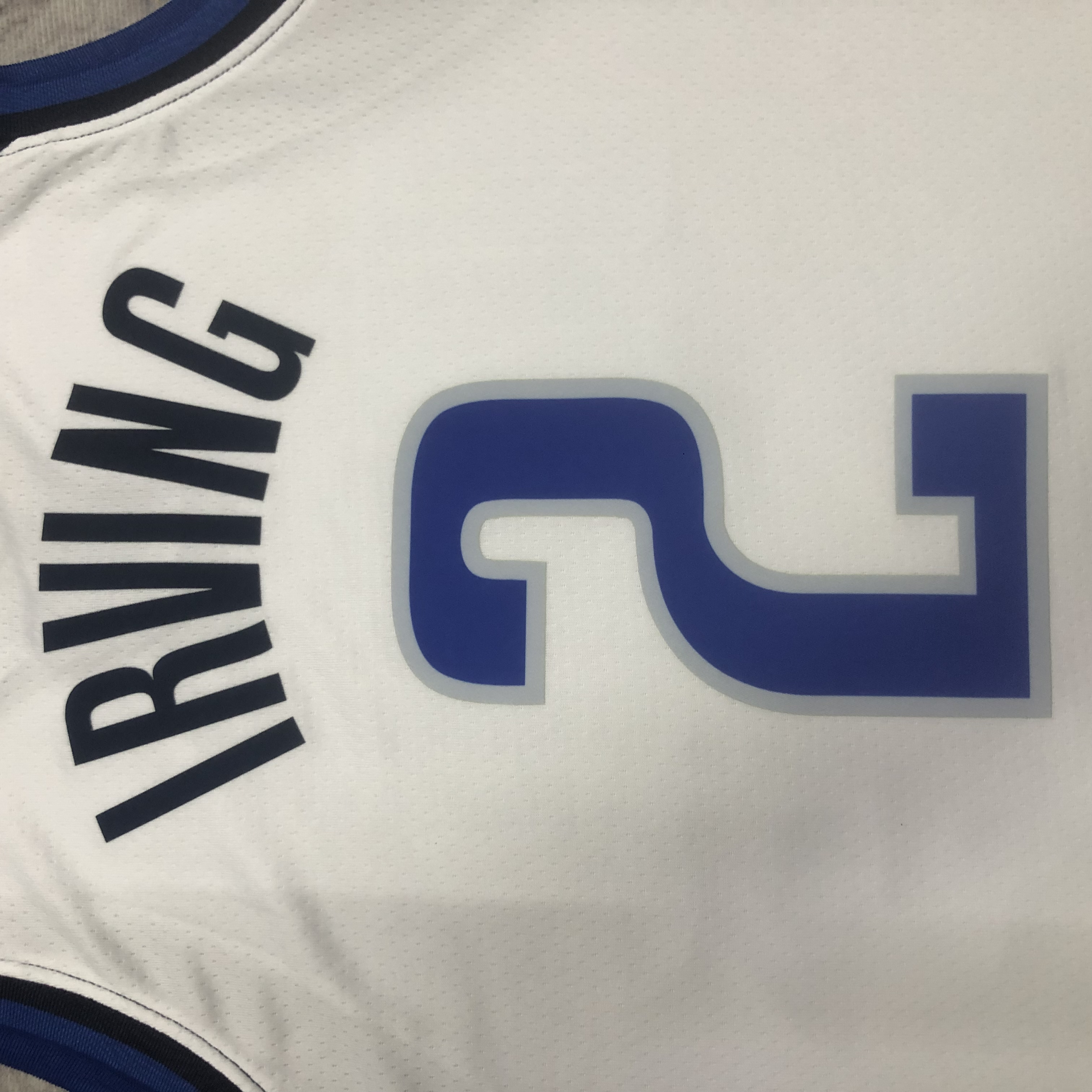 23 Season Mavericks White No.2 Irving