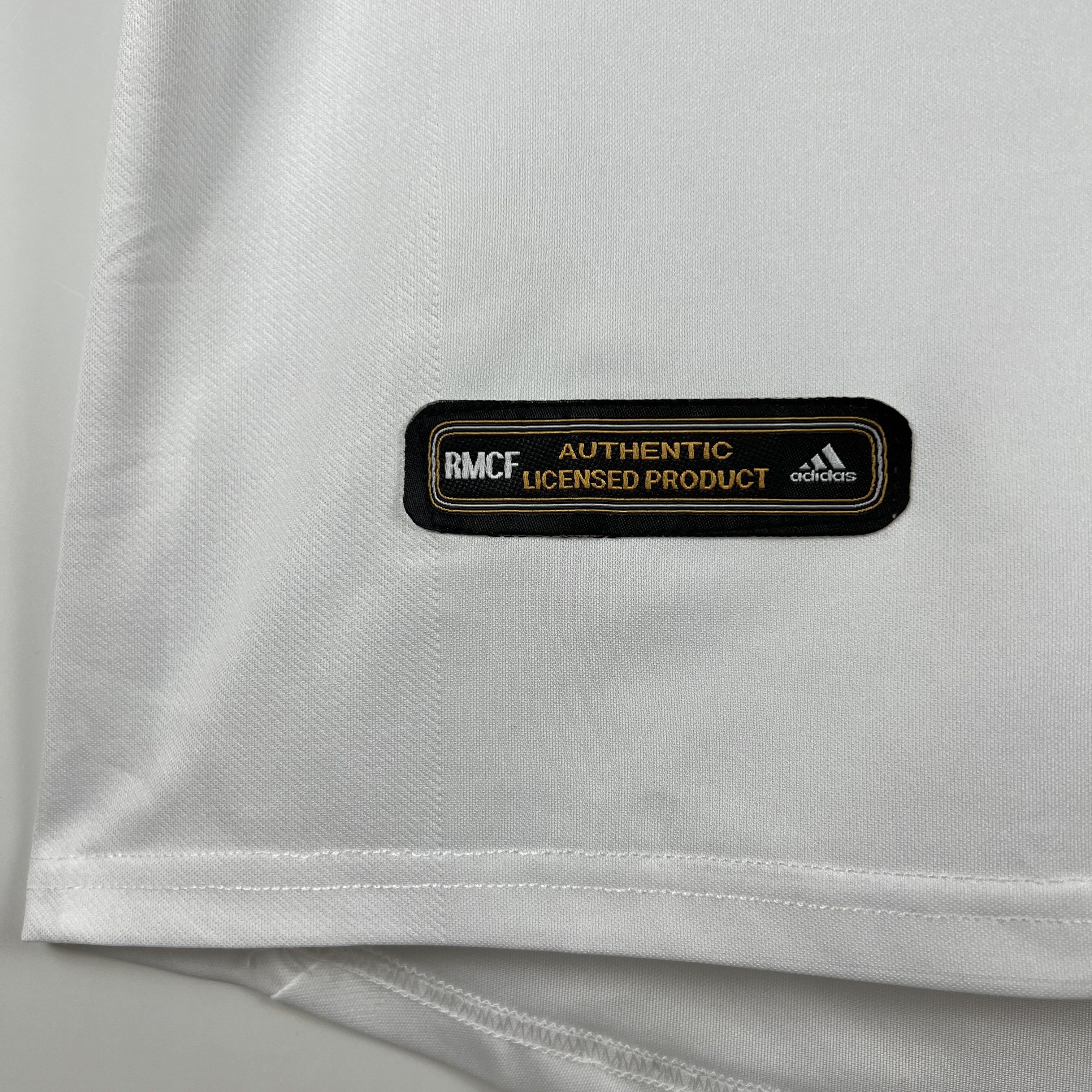 Retro  Real Mαdrid 01/02 Home White