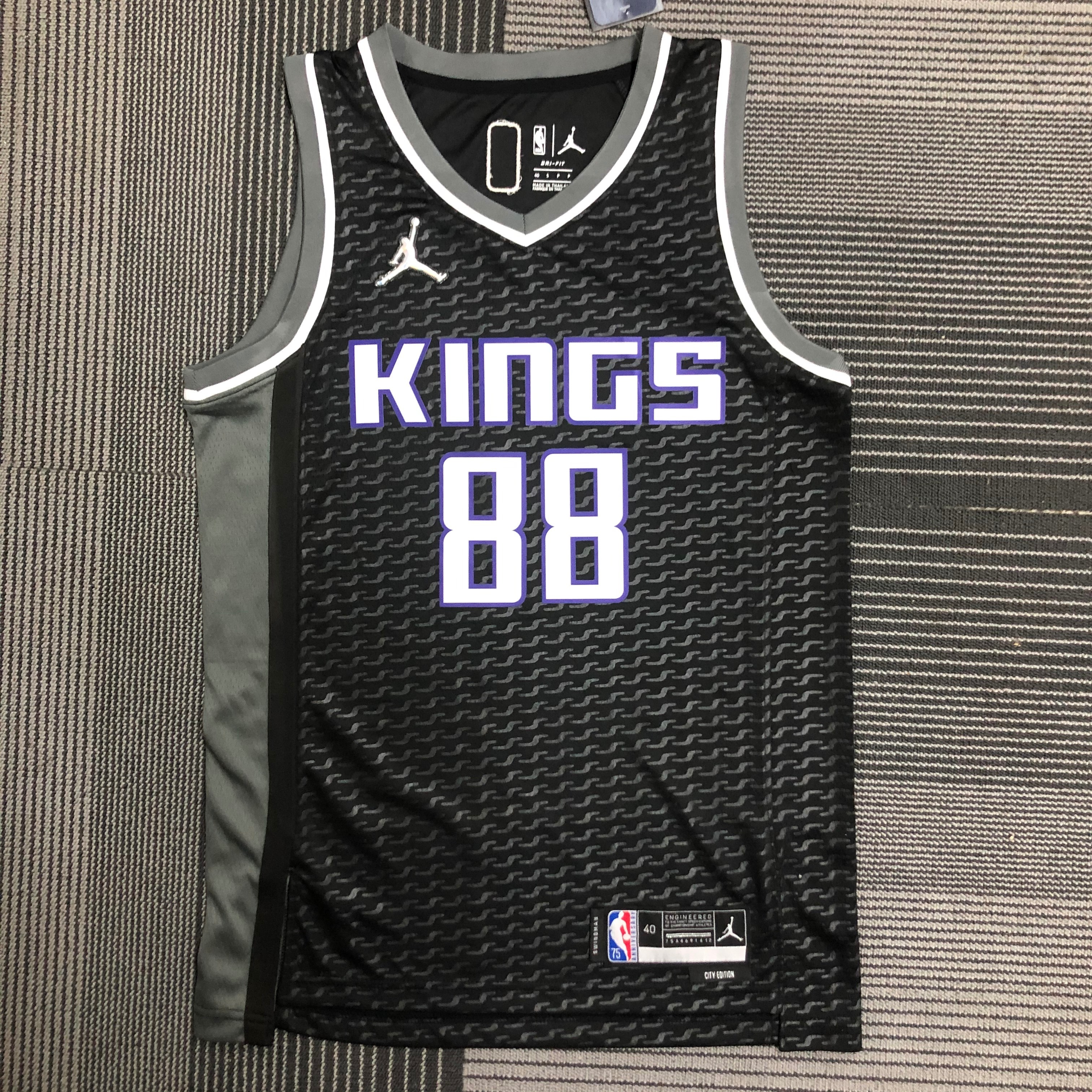 SACRAMENTO KINGS FLYER EDITION  #88 QUETA