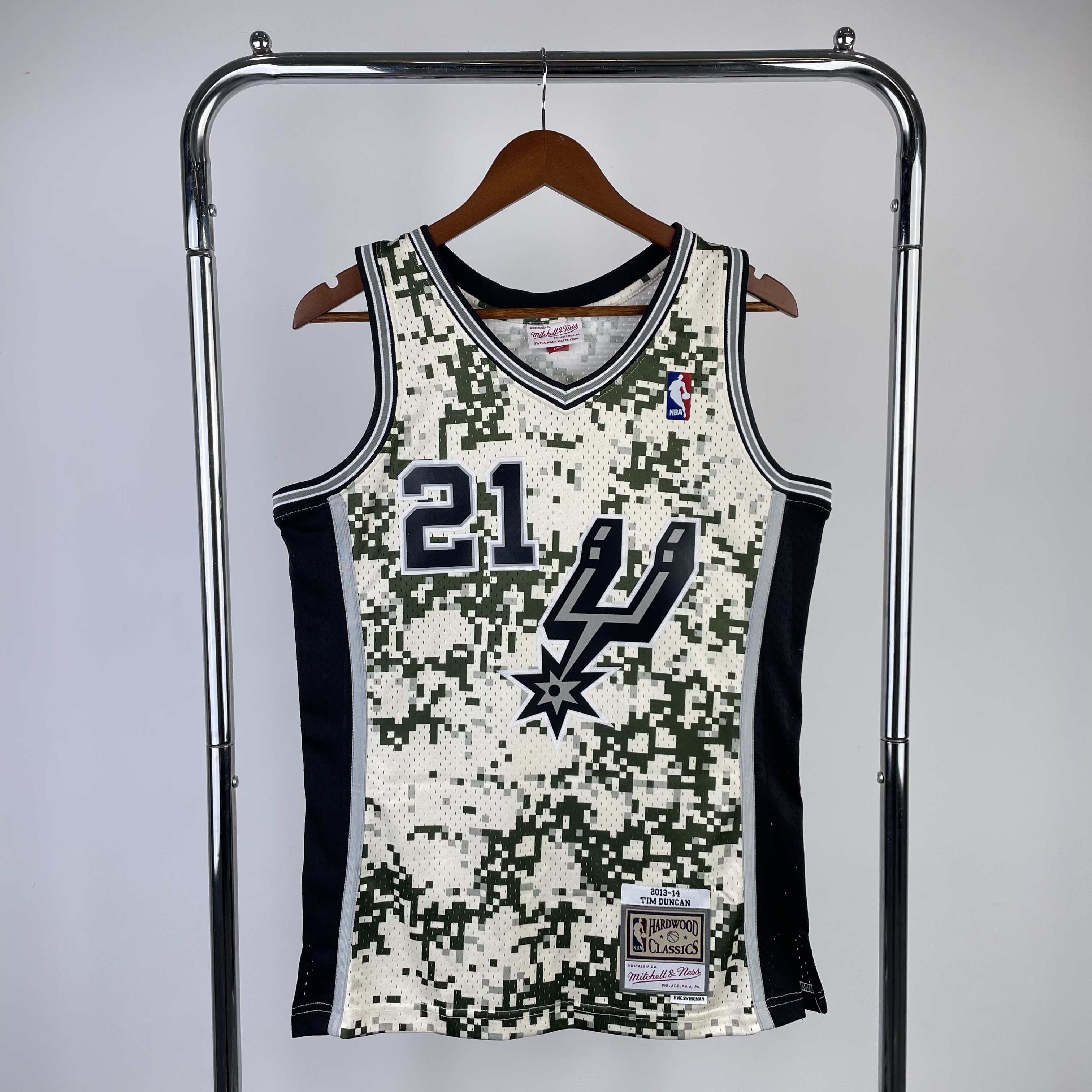 MN Heat Press Retro: San Antonio Spurs 13/14 Season #21