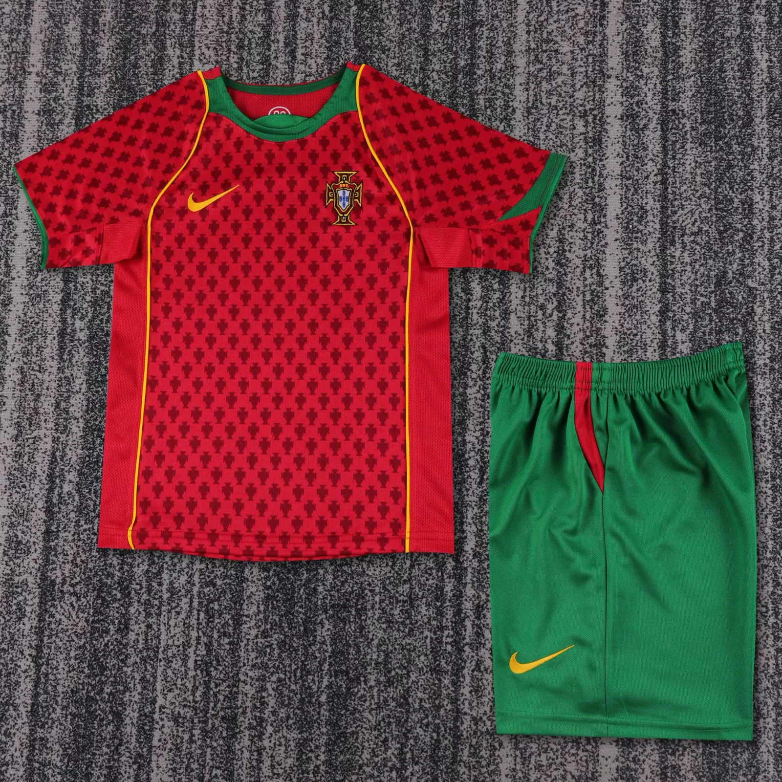 Kids Retro Kit Portugal 2004 Home