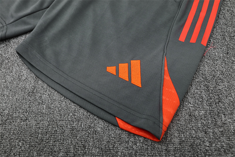 Adult/ Kids Bayern Munchen 25/26 Short Sleeves Training suit Orange