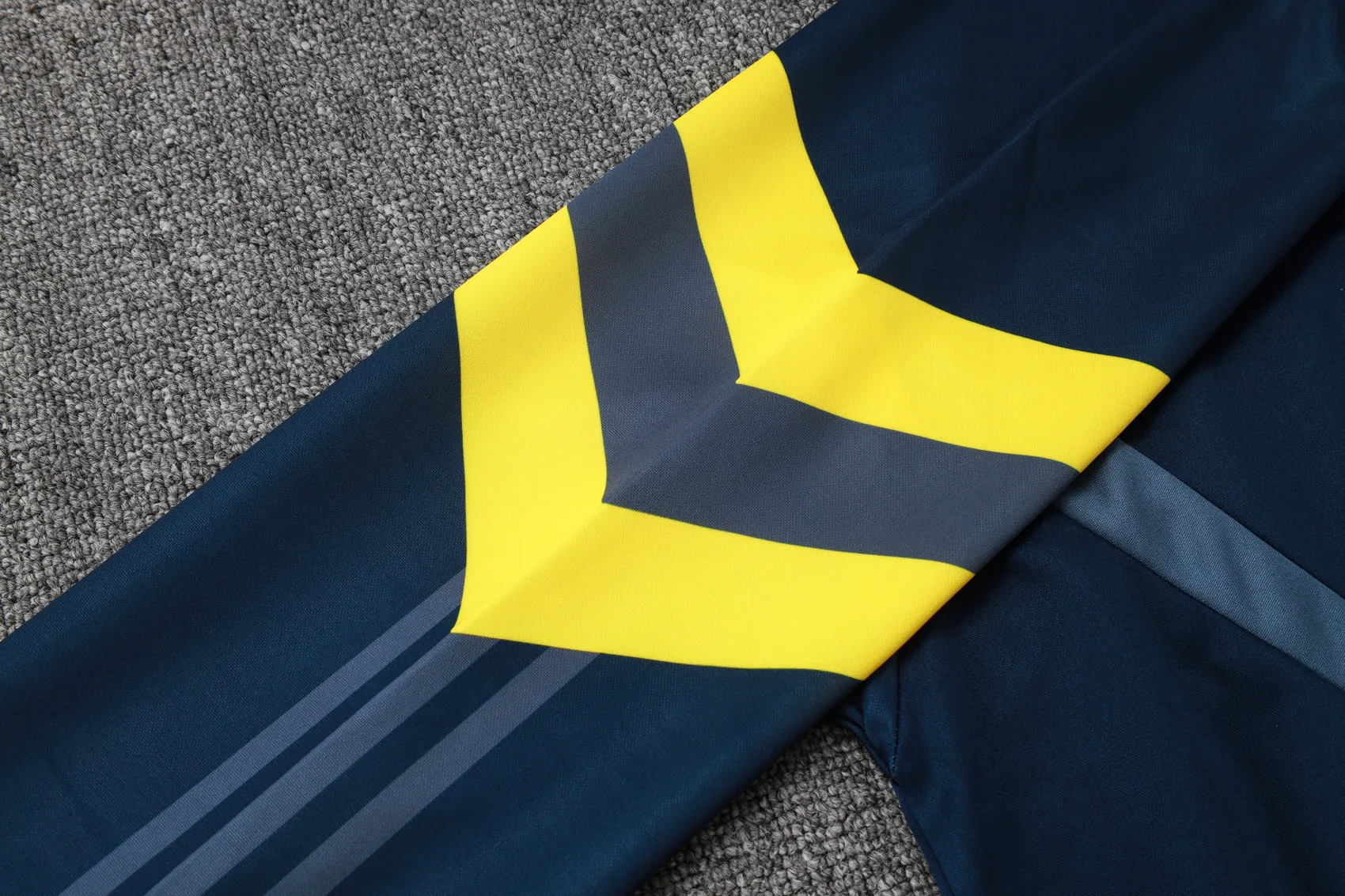 Adult/ Kids Juventus Half Zipper Training Suit S_XXL