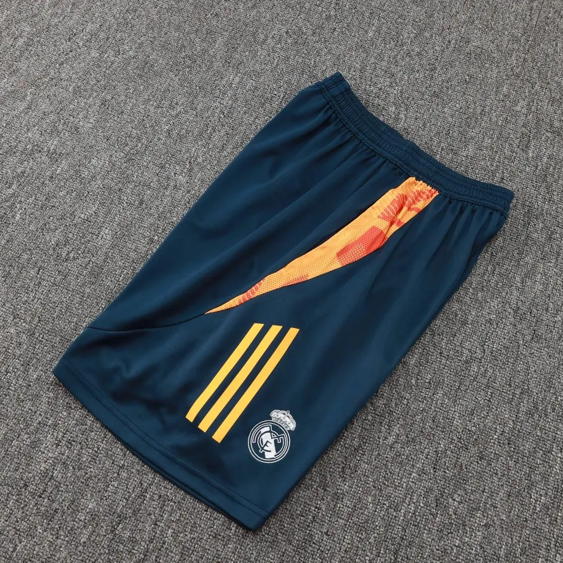 Shorts Real Mαdrid 24/25