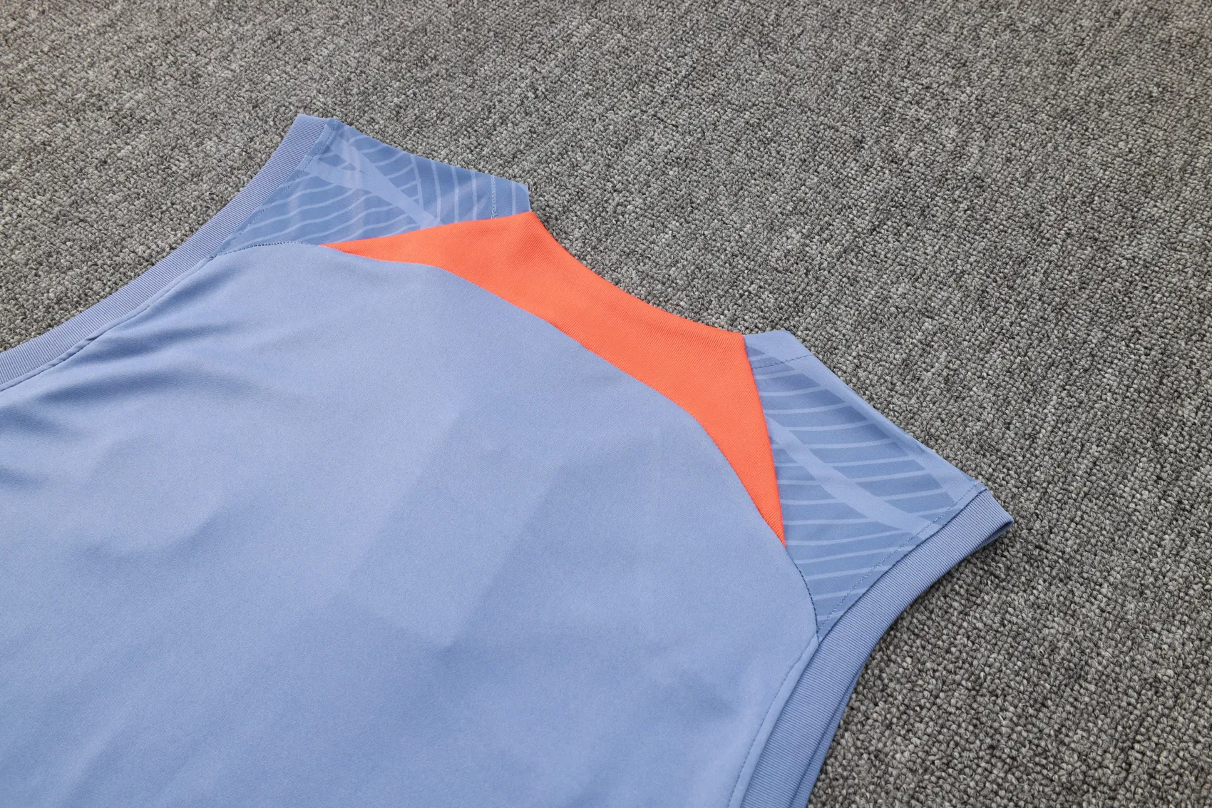 2425 vest Inter Milan light grey / blue Training Suit-