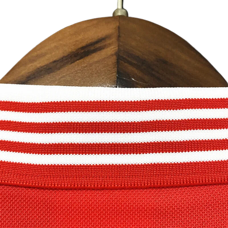 Retro Manchester United 1977 Home