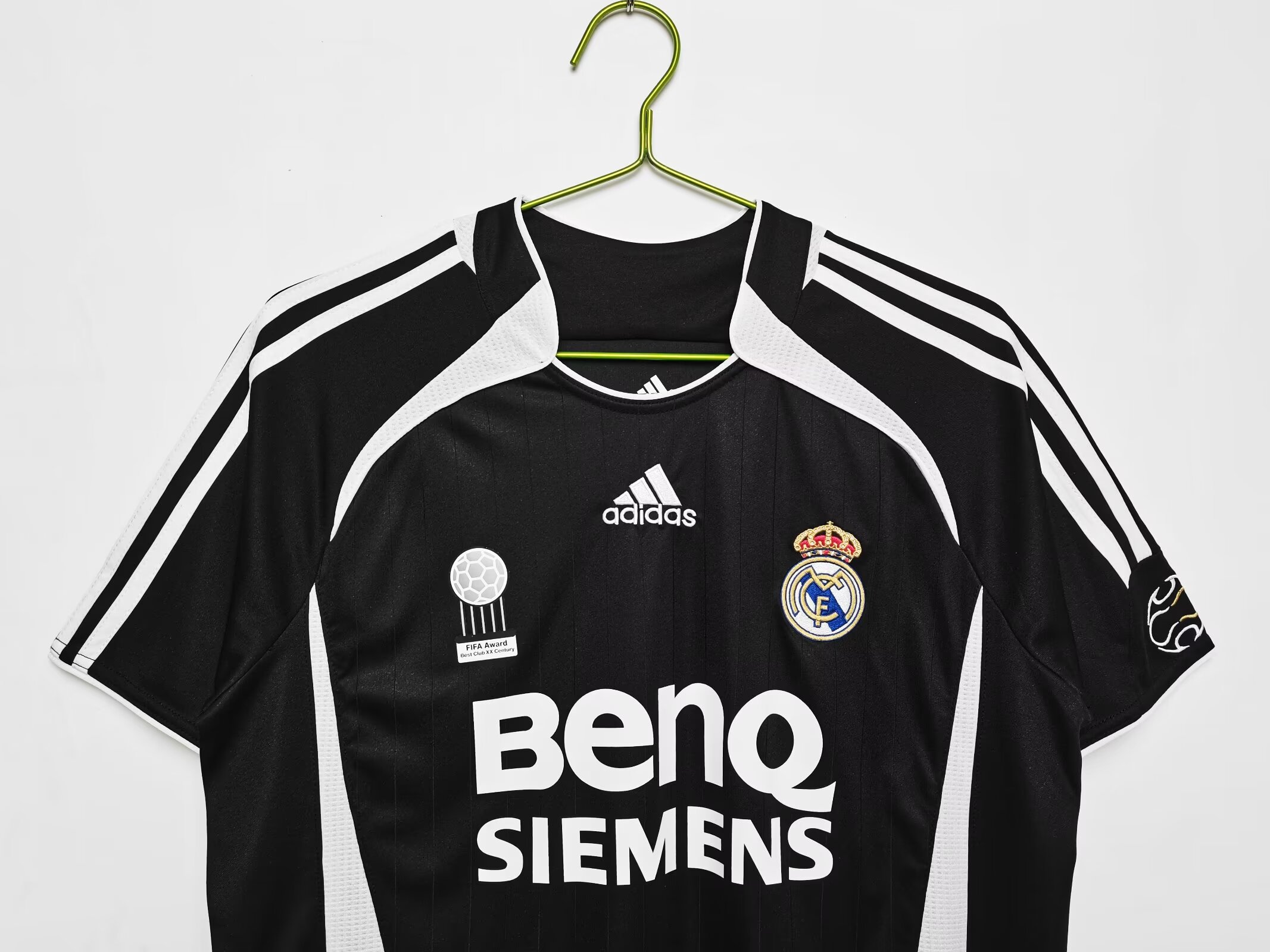 Retro  Real Mαdrid 06/07 Away Black