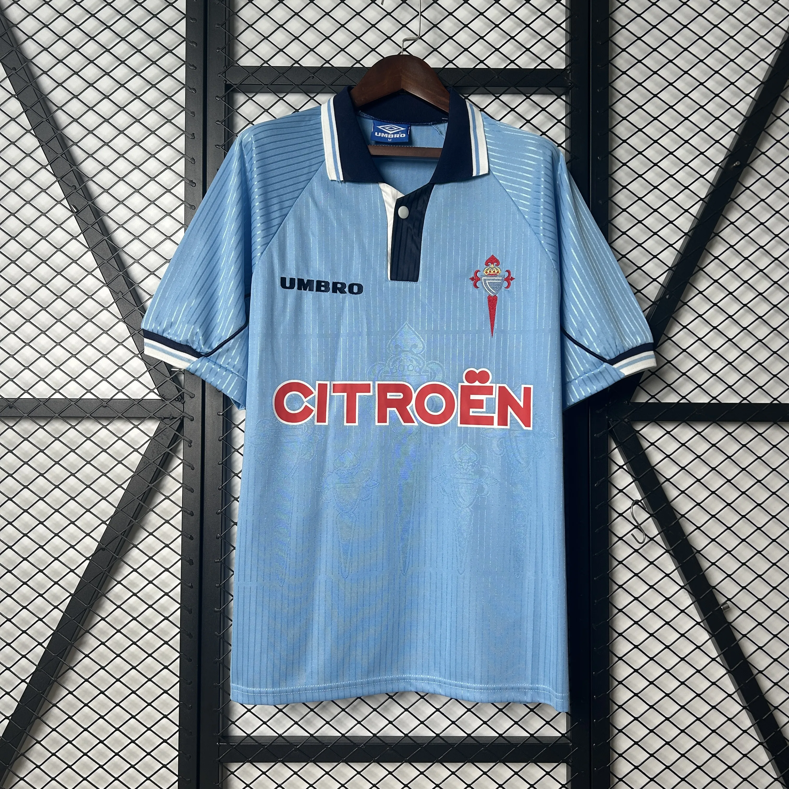 Retro Celta de Vigo 1997-99 home kit