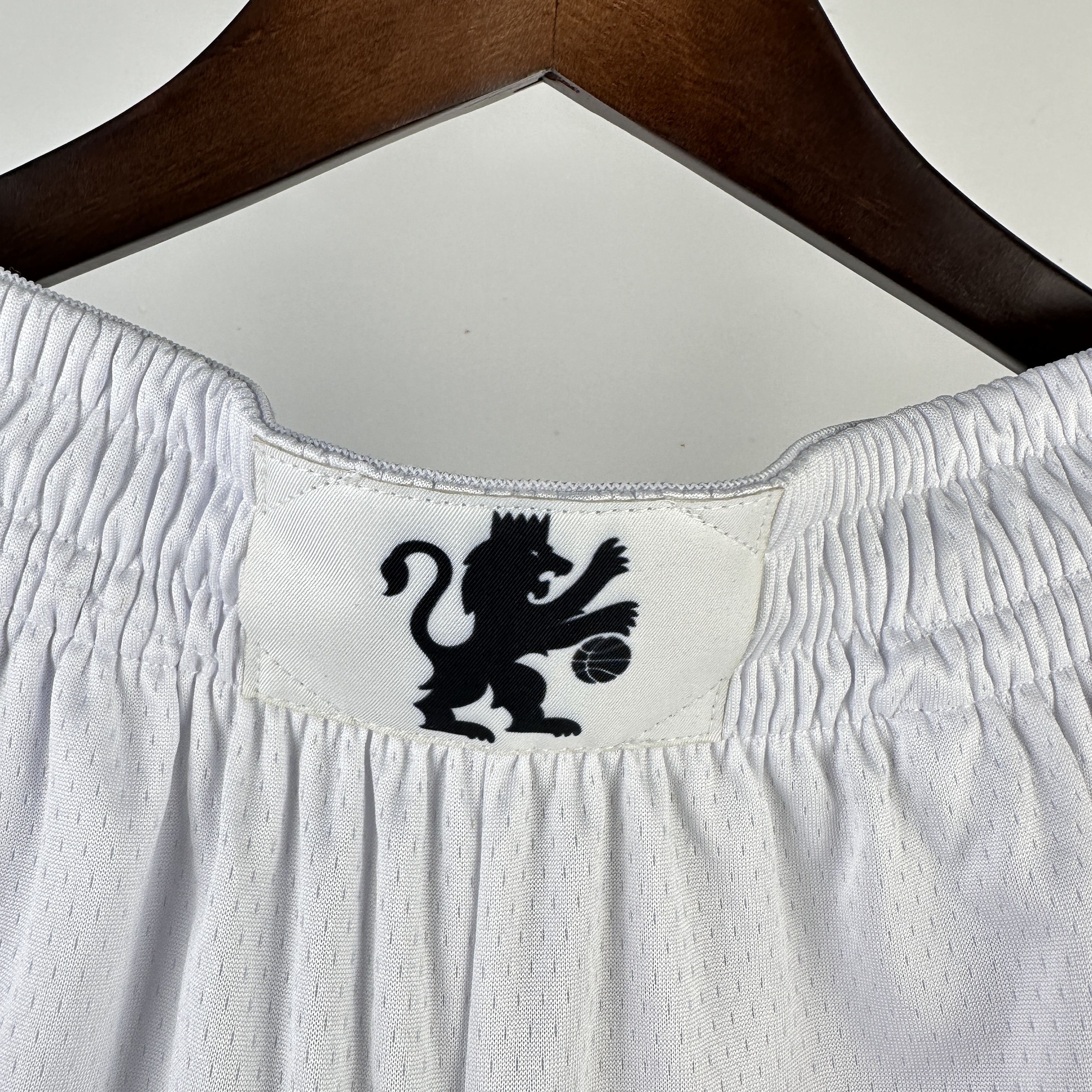 24 SEASON SACRAMENTO KINGS Home shorts