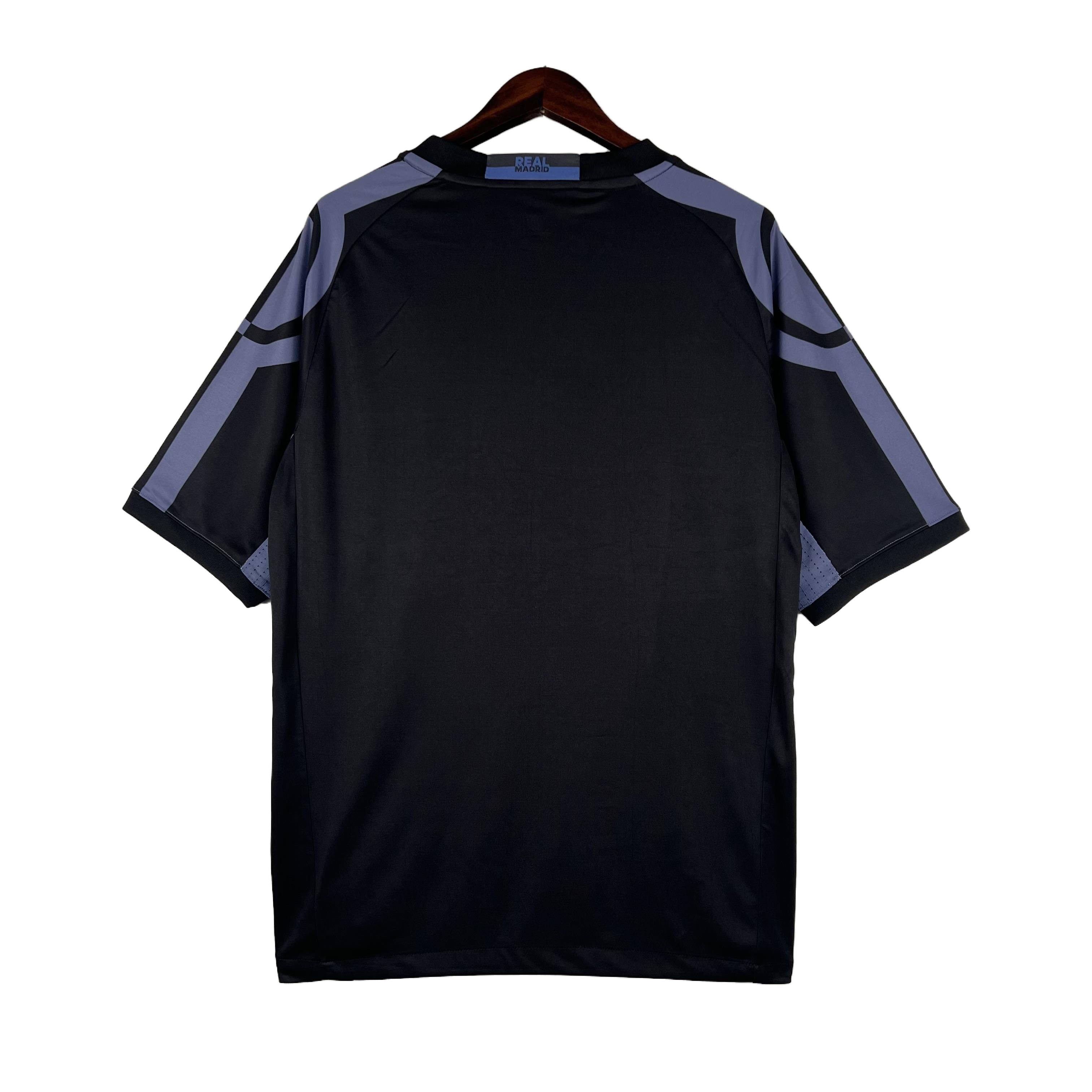 Retro Real Madrid 2016/17 Third