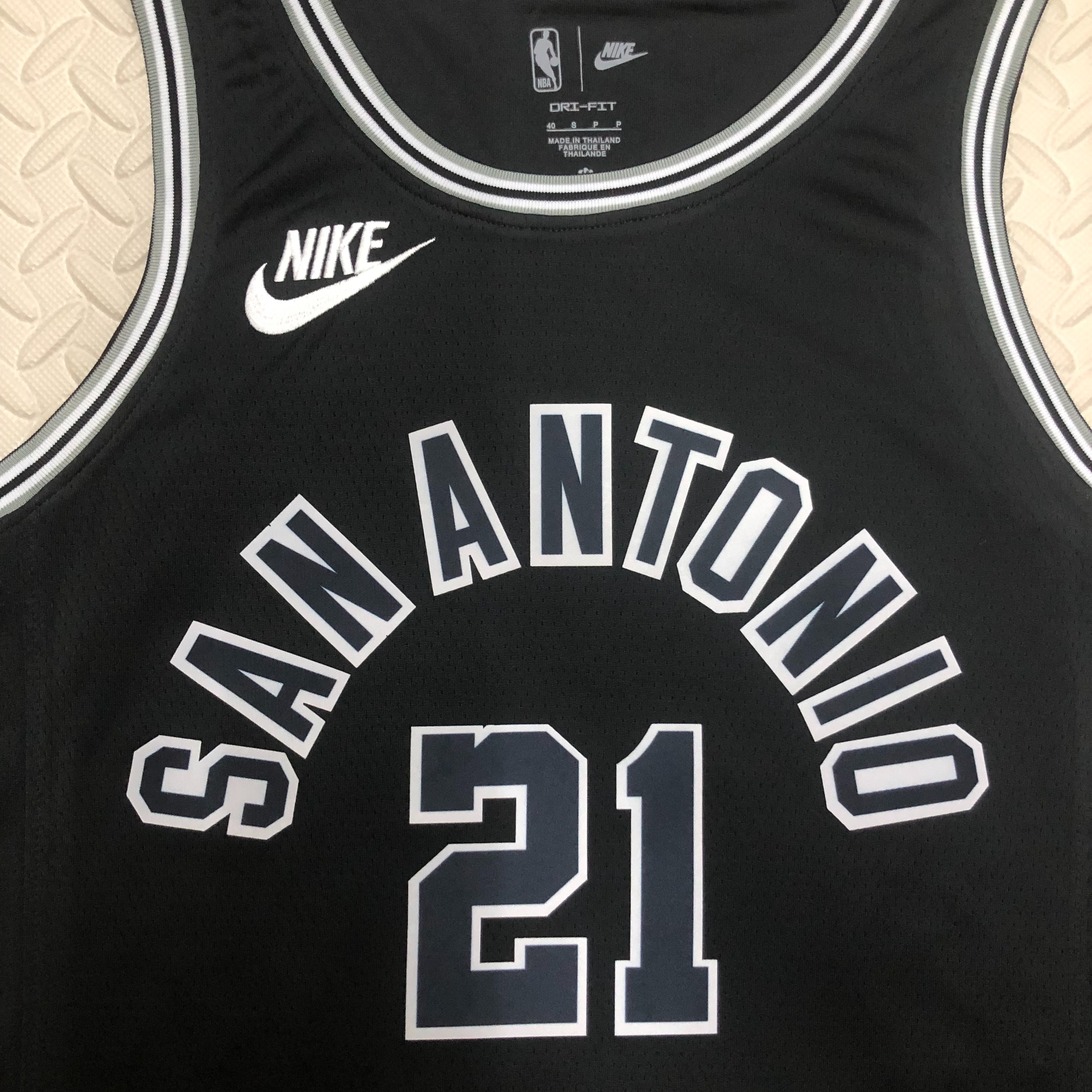 23 Season SAN ANTONIO SPURS Black  #21