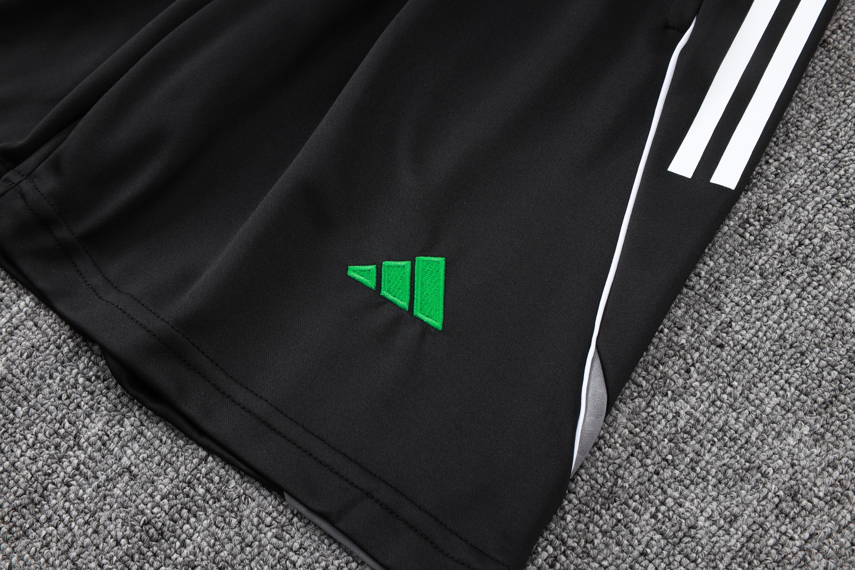 Arsenαl 2526  Sleeveless training suit D2552