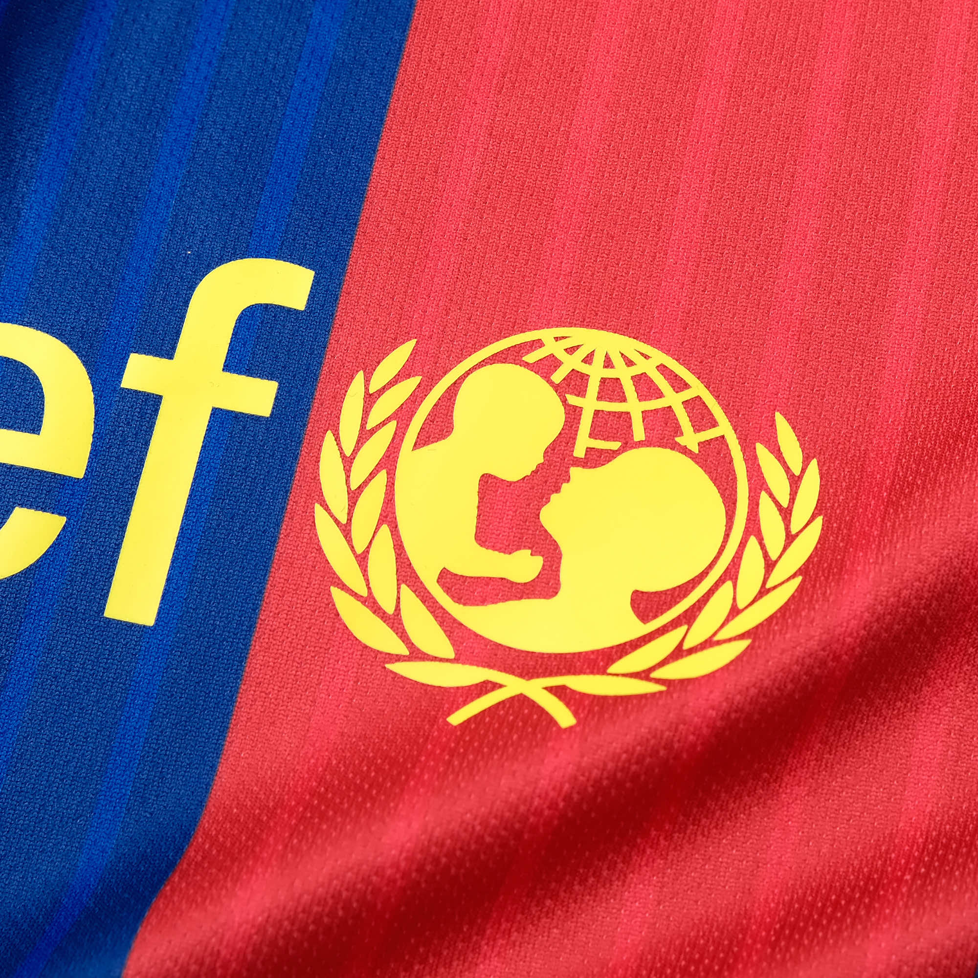 Retro 16/17 Barcelona Home S-XXL