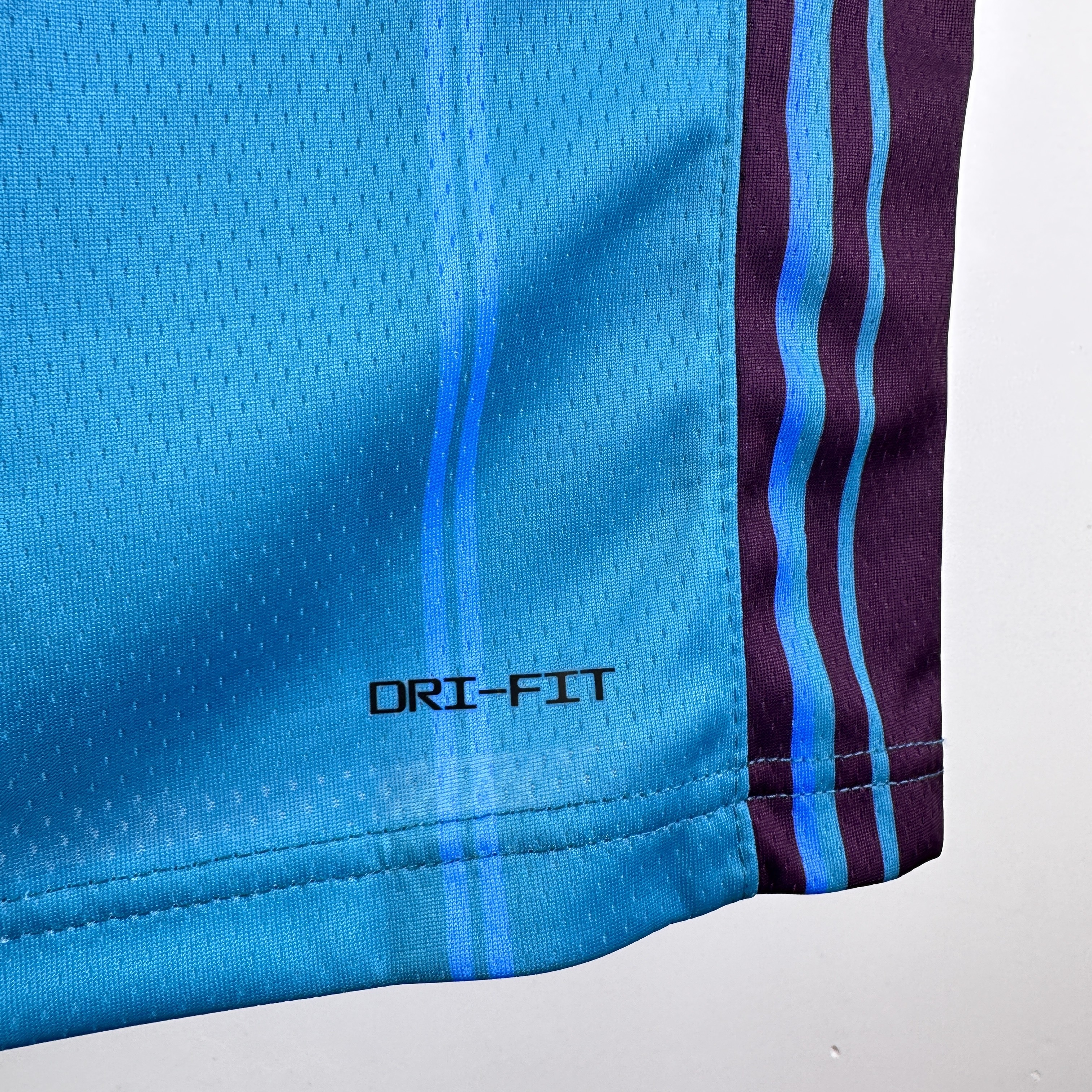 24 Season Hornets Blue Edition No.1 Ball