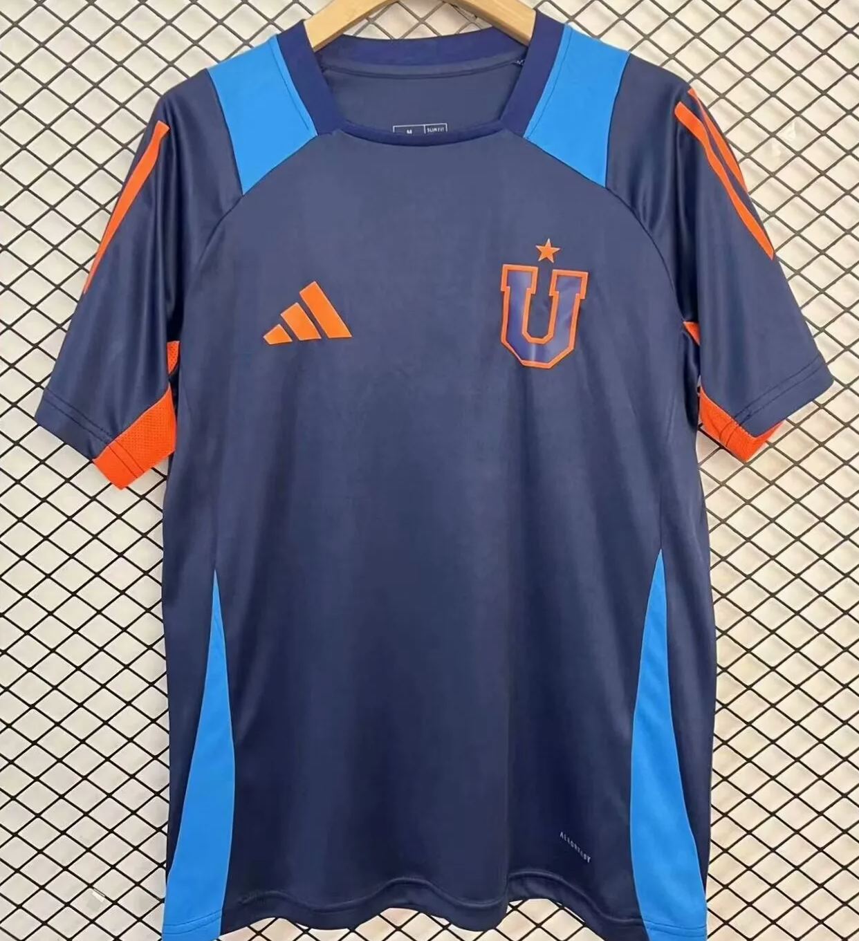 Universidad de Chile 25/26 Training  S-XXL
