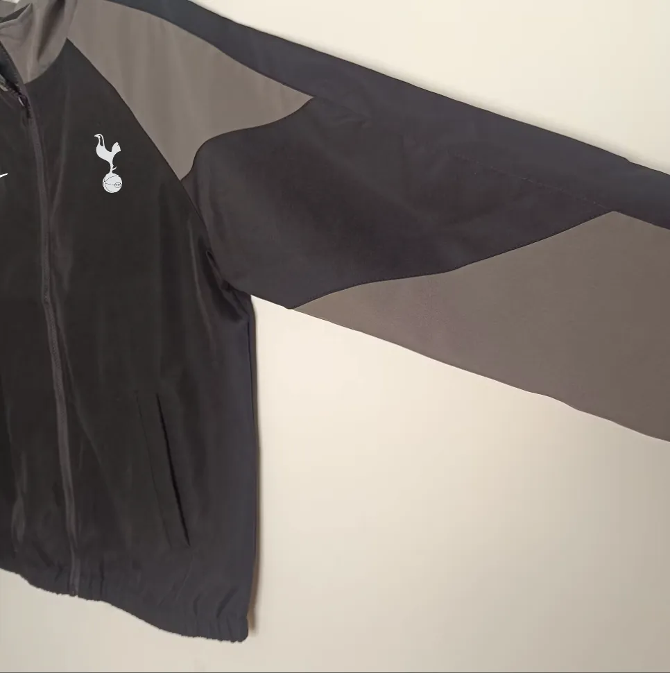 Tottenham Hotspur  Hotspur Black windbreaker