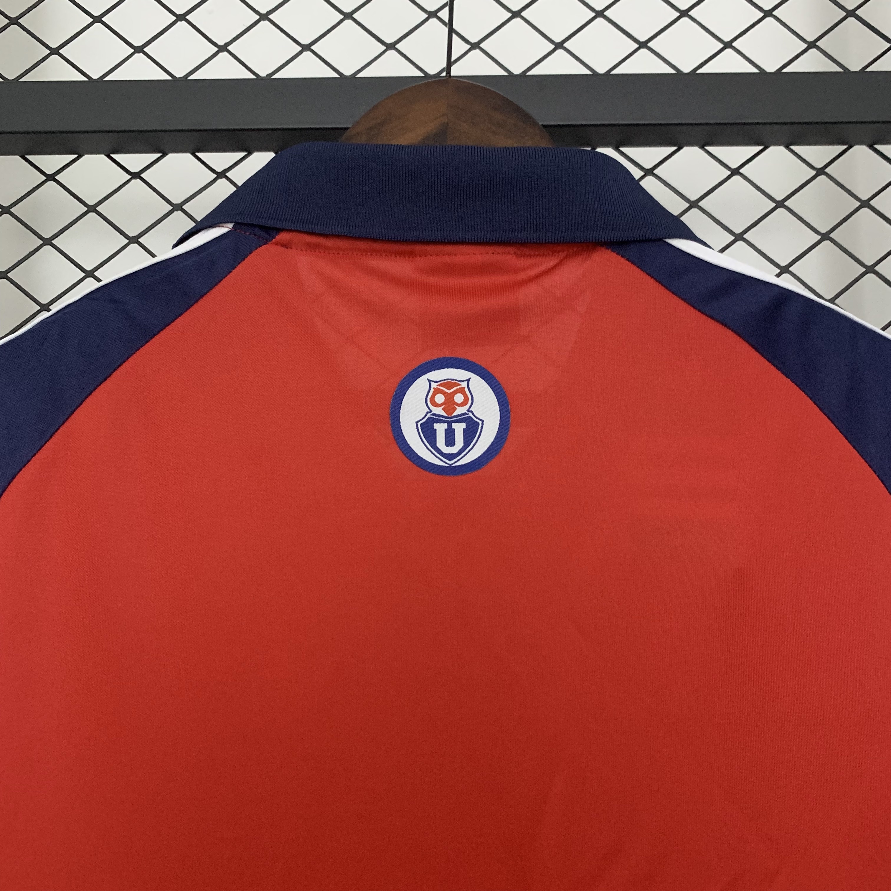 Club Universidad de Chile 2001/02 Away