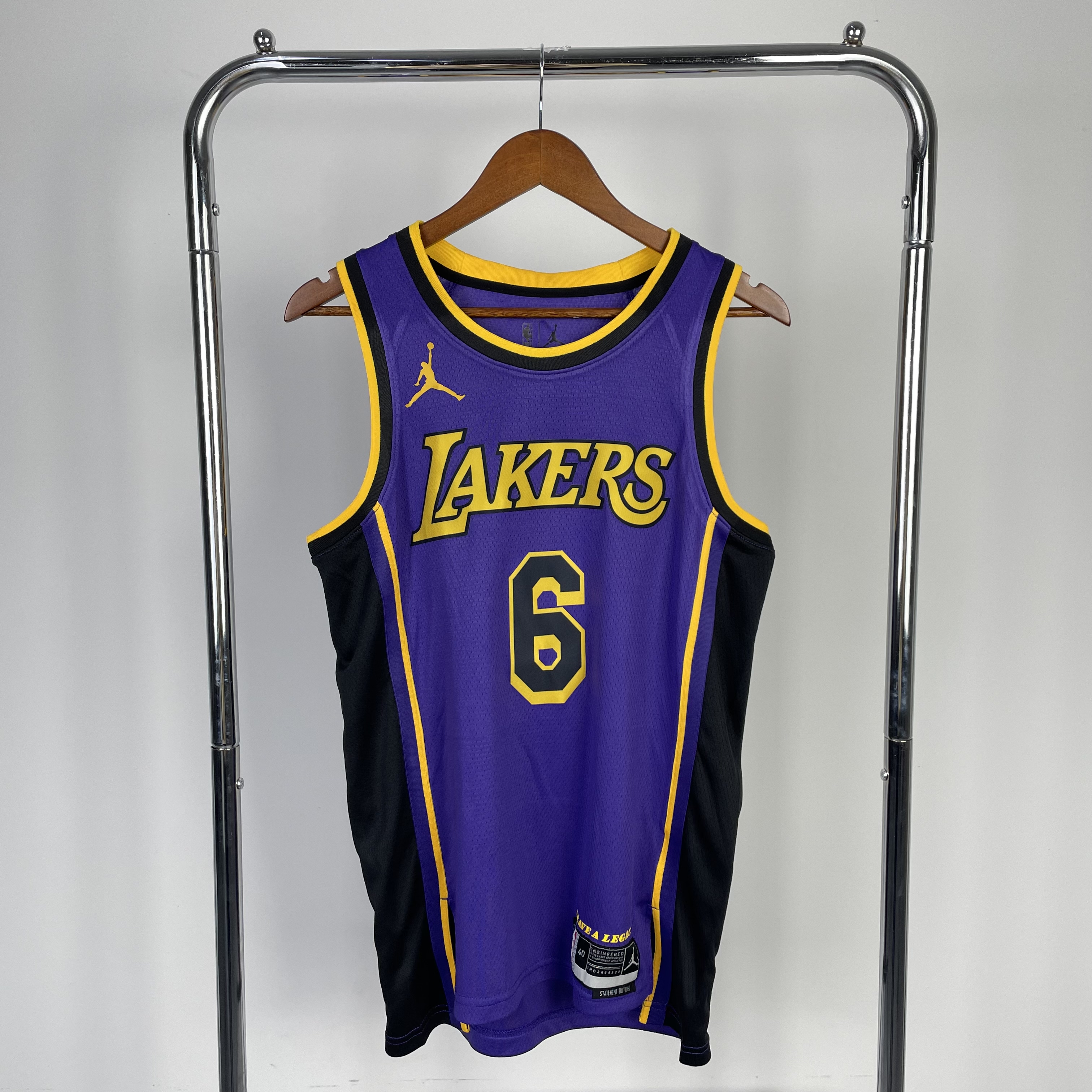 23 Season Lakers  No. 5 James