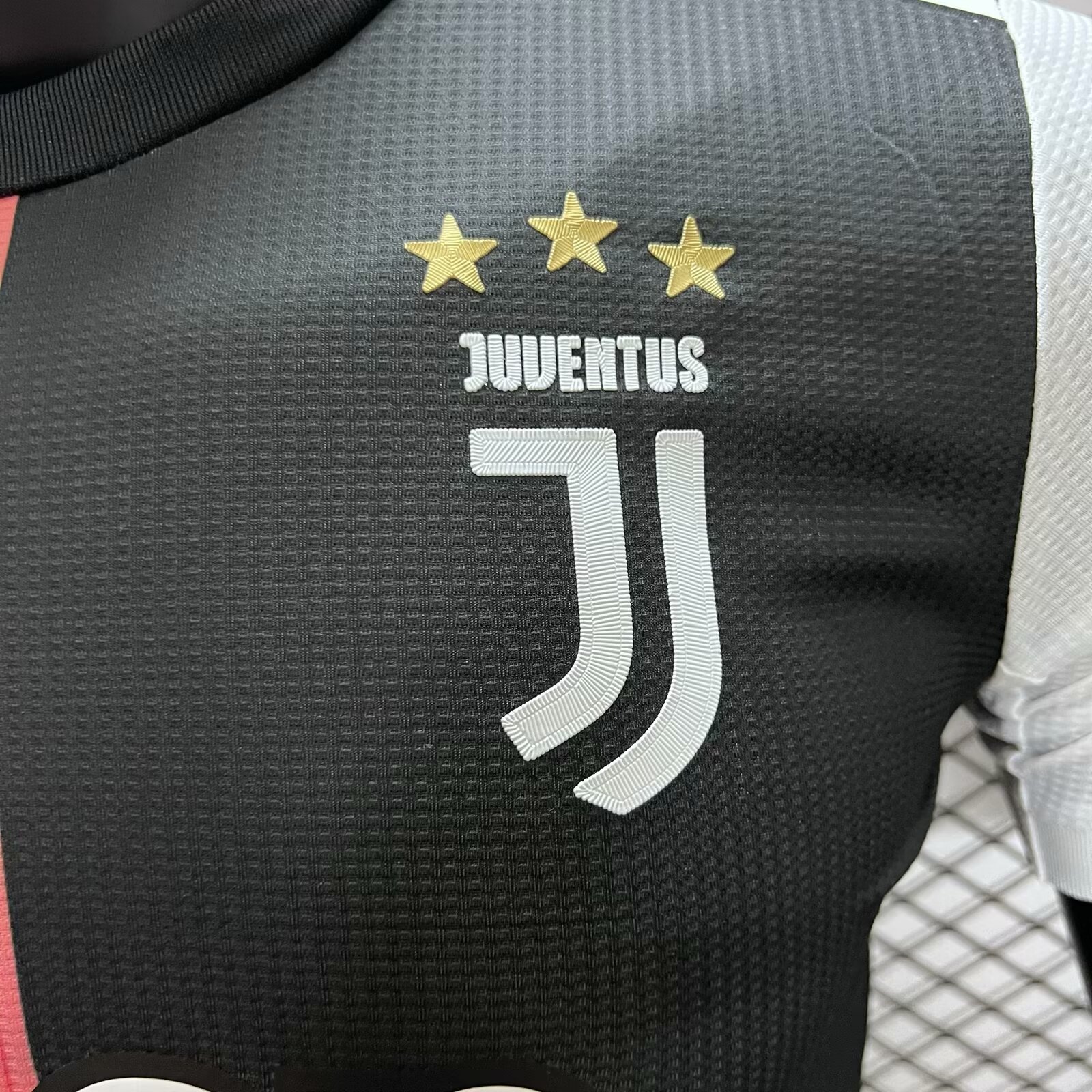 Player Version  Juventus 19/20 Home