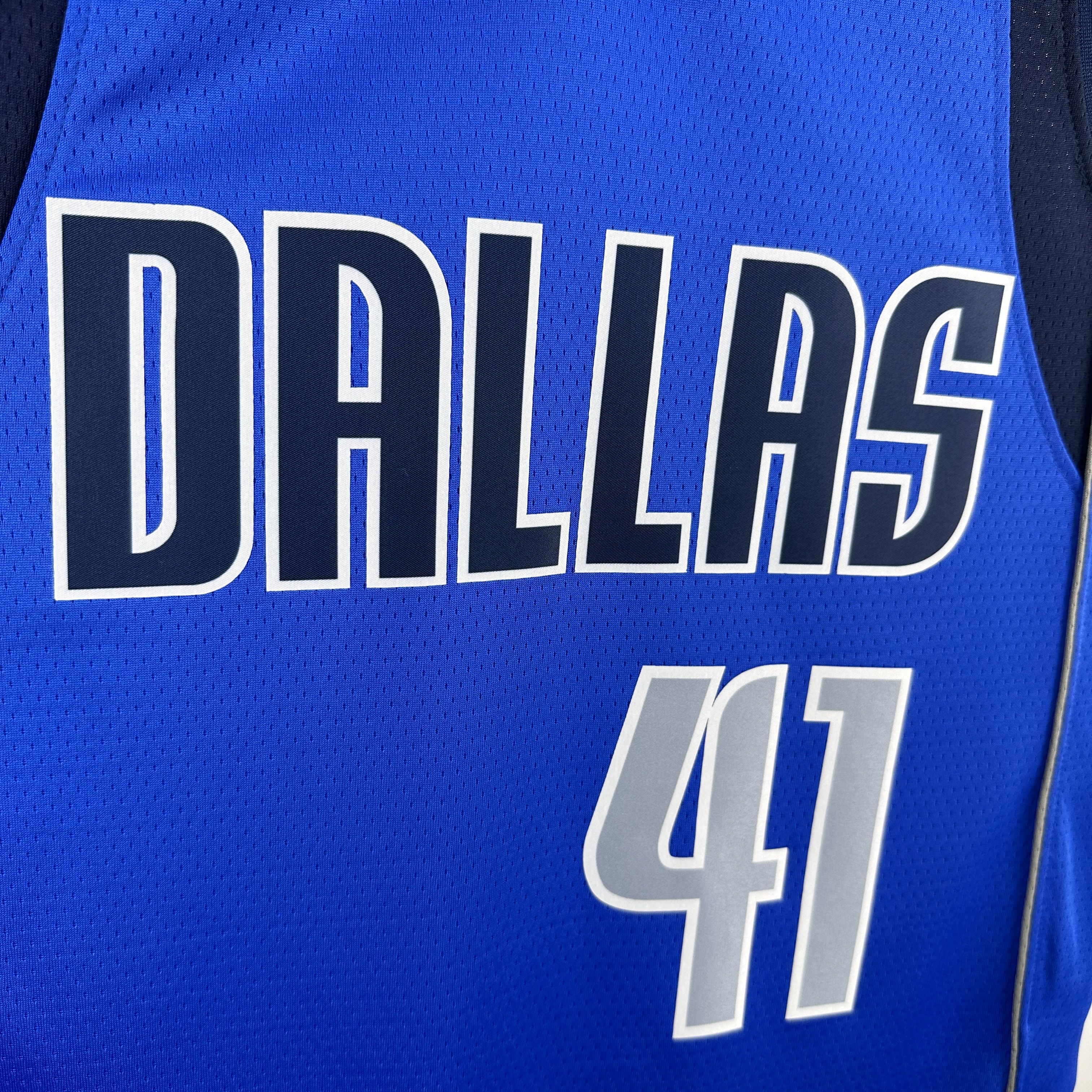 Dallas Mavericks Blue #41