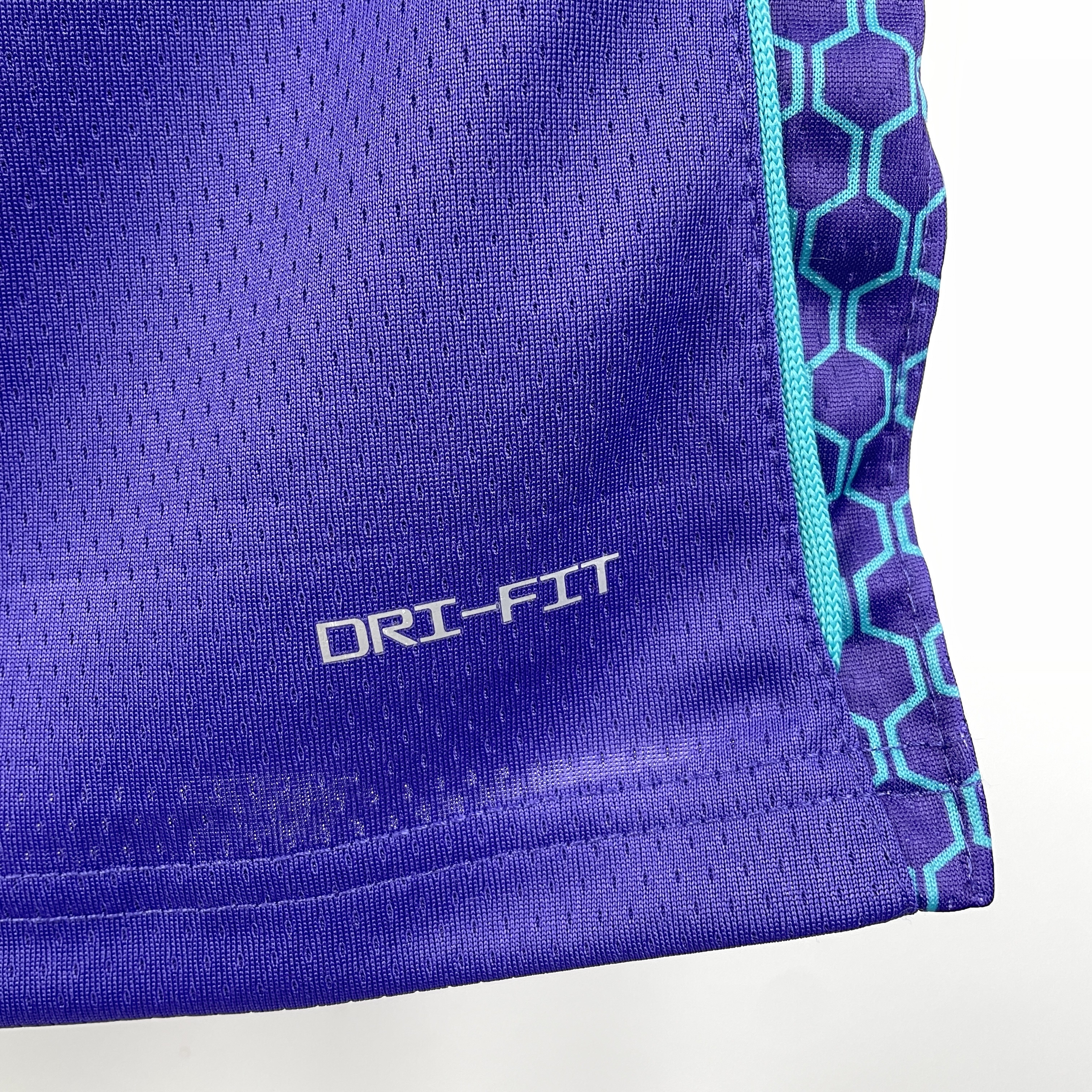 23 Season Hornets Flyer Edition No.1 Ball