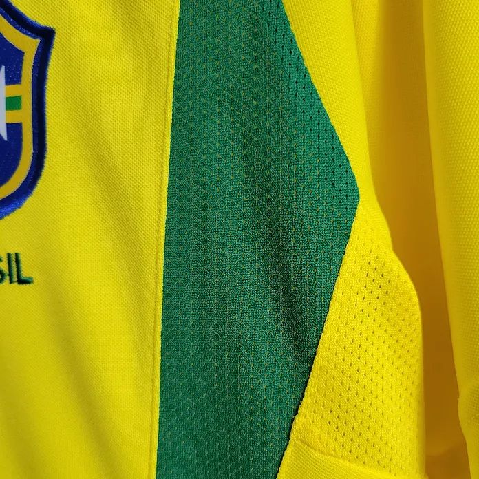 Retro  Brazil 2002 World Cup Home Masculina Yellow