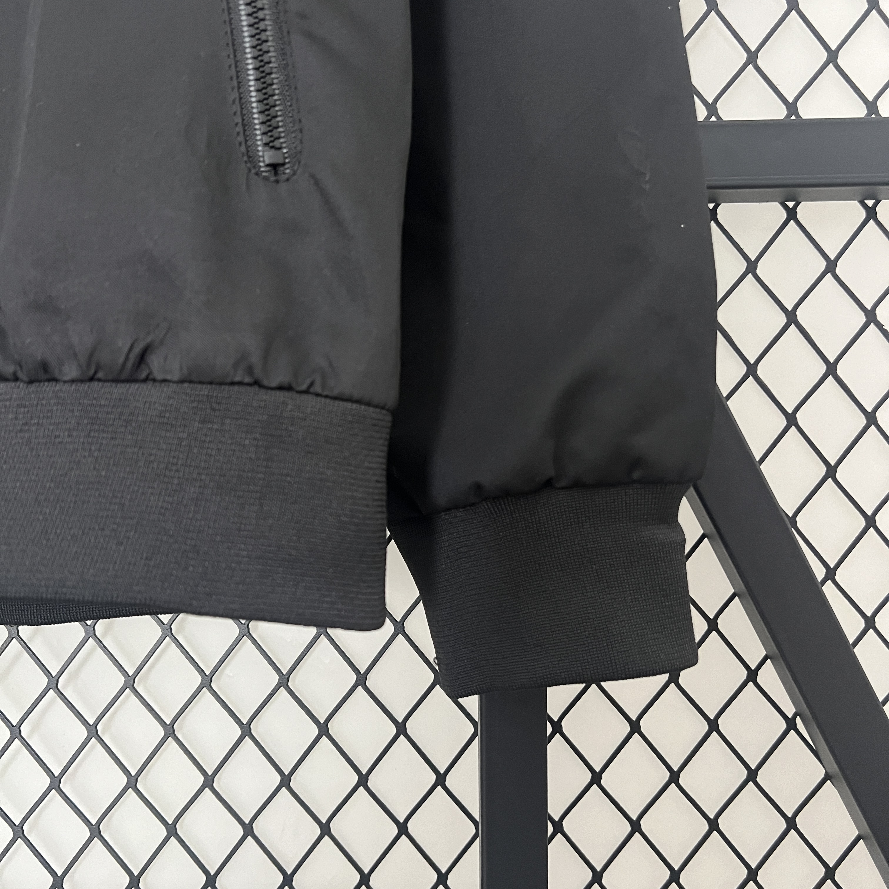 Corinthians 24/25  Windbreaker Black