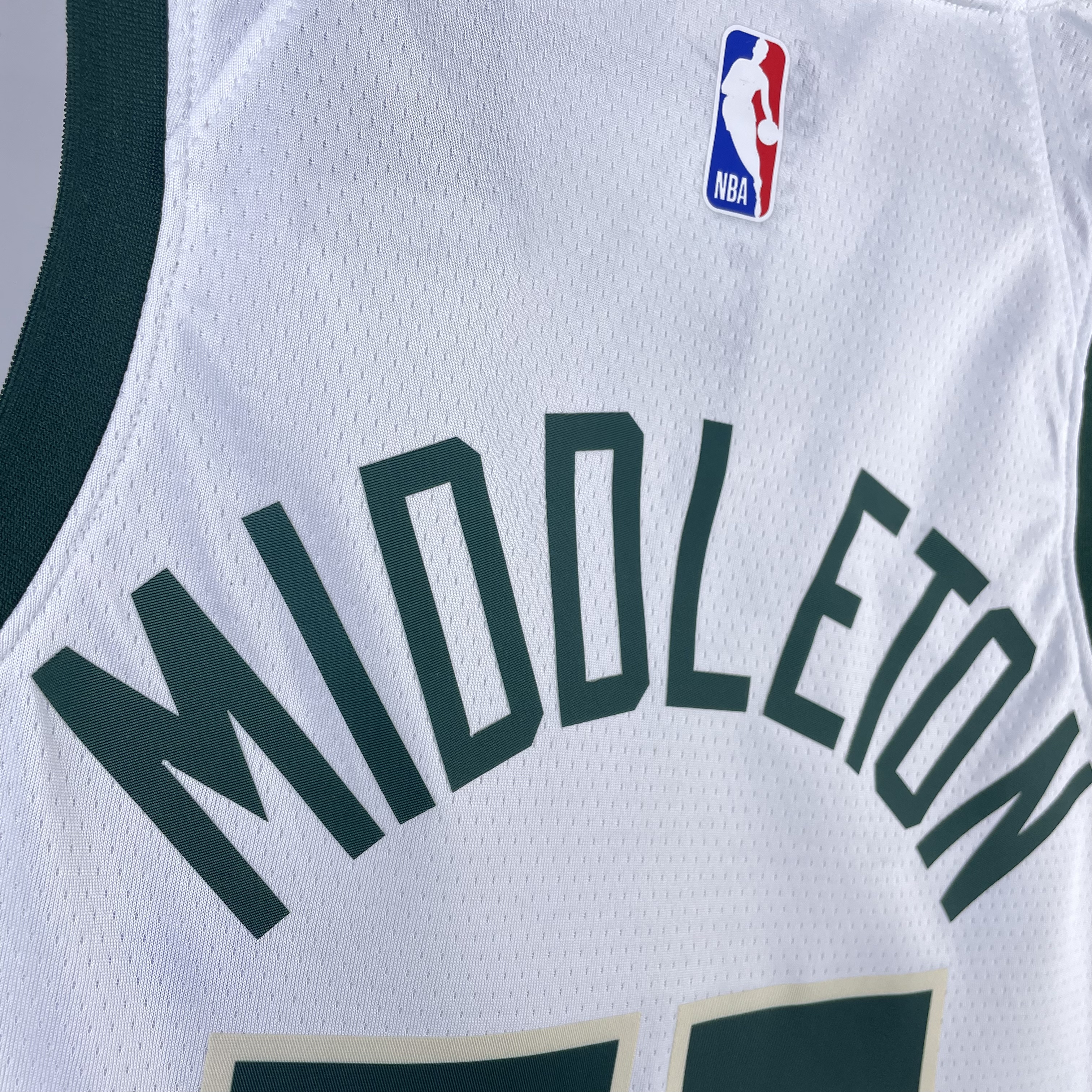23 Season Milwaukee Bucks Home Version  No.22 MIDDLETON