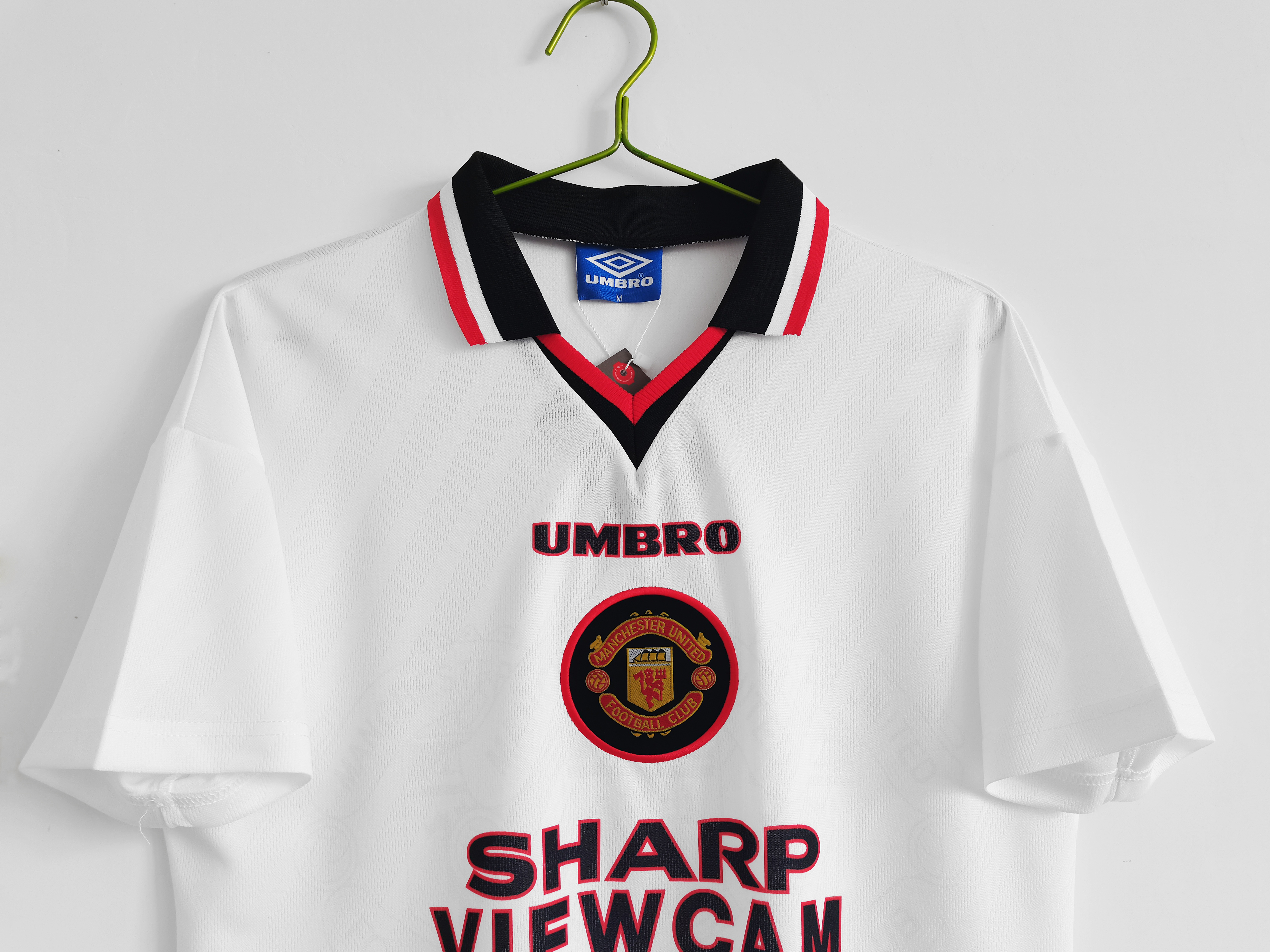 Retro Manchester United 96/97 Away