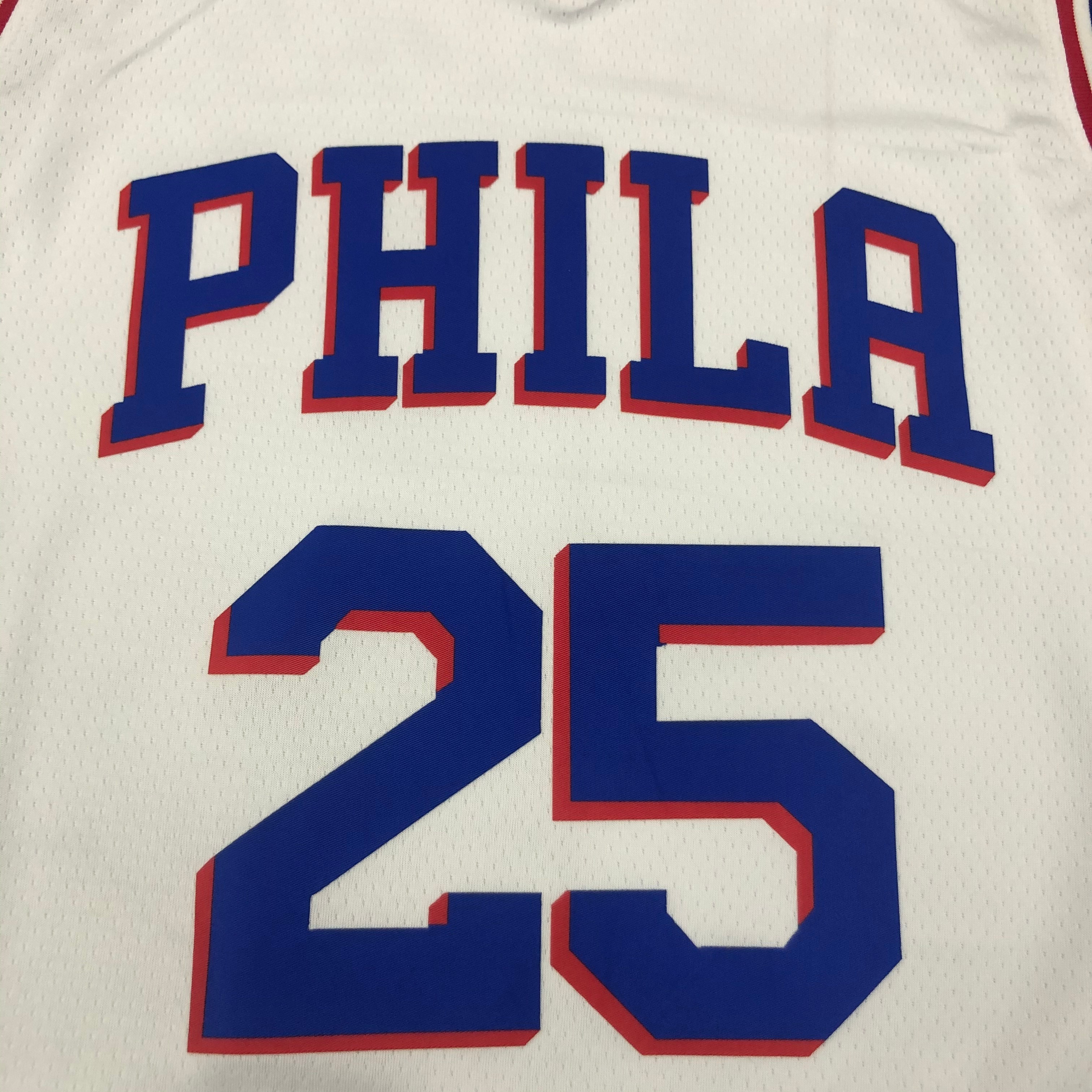 Philadelphia 76ers White V  #25